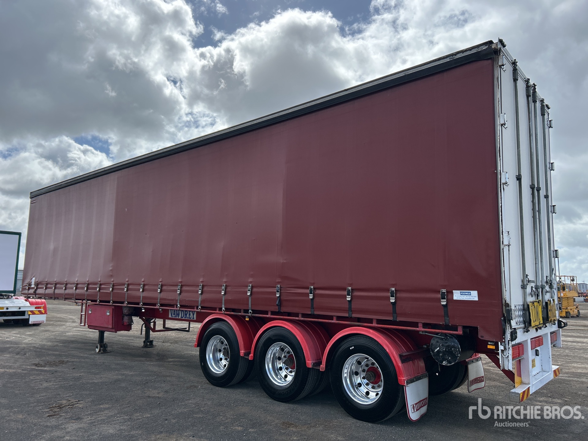 General Appearance with Picture, Right Rear Corner