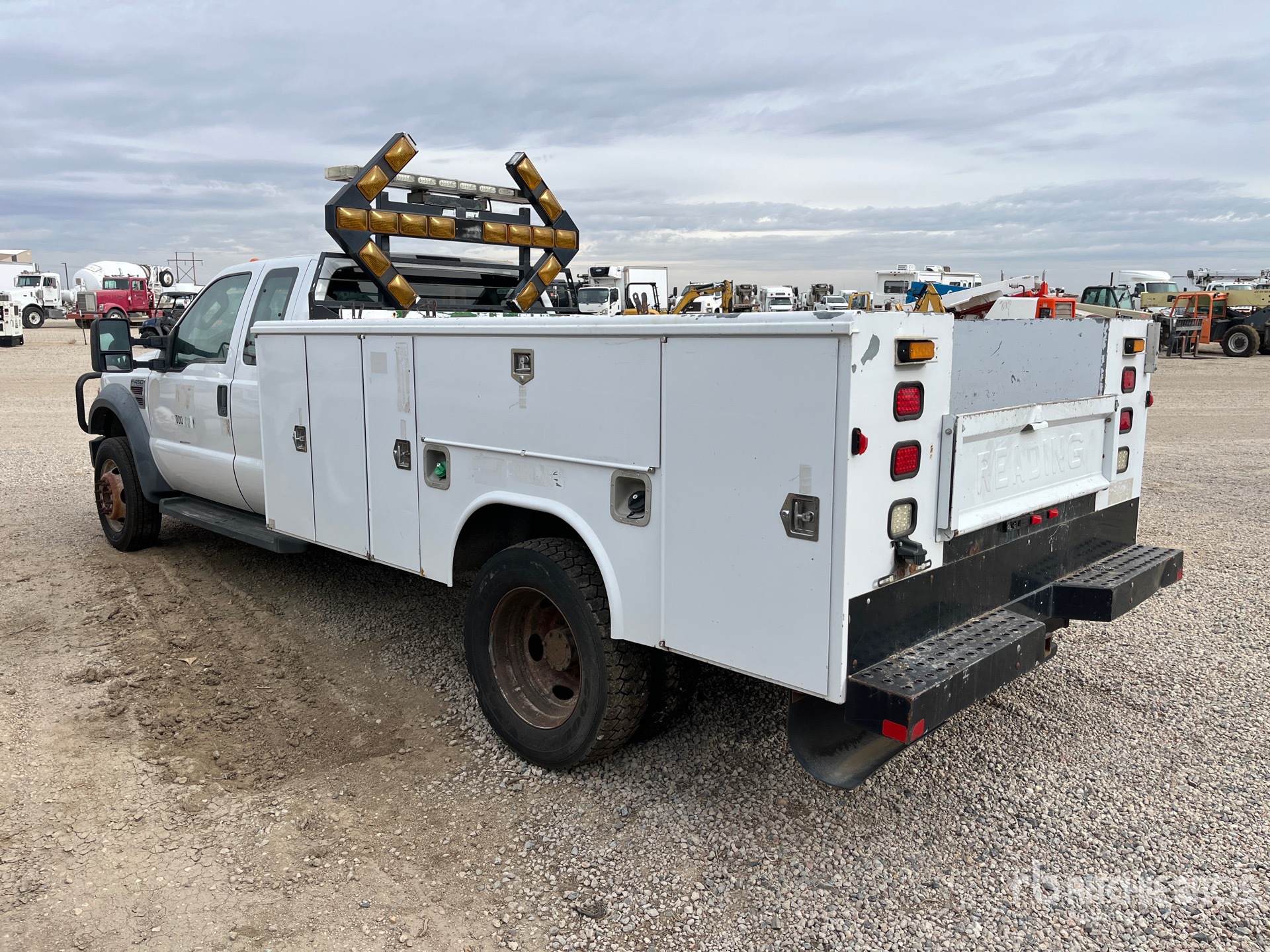 Aspect général with Image, coin arrière gauche