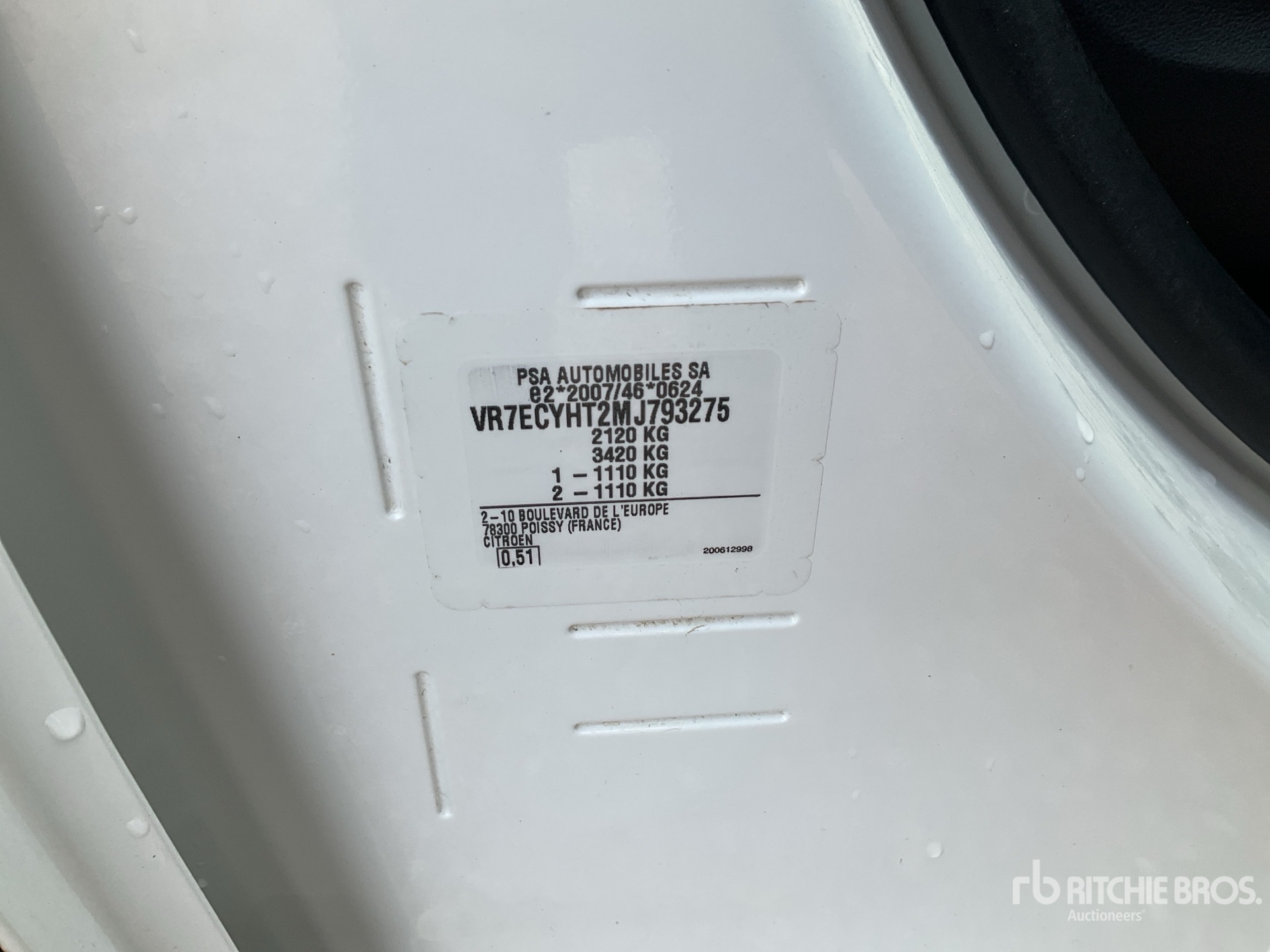 General Appearance with Numero seriale/numero d’identificazione del veicolo (VIN)