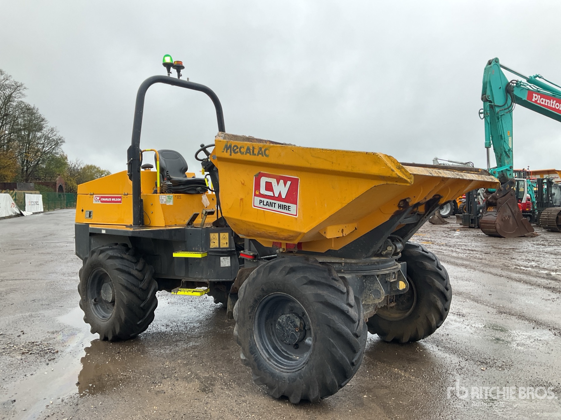 General Appearance with Picture, Right Front Corner