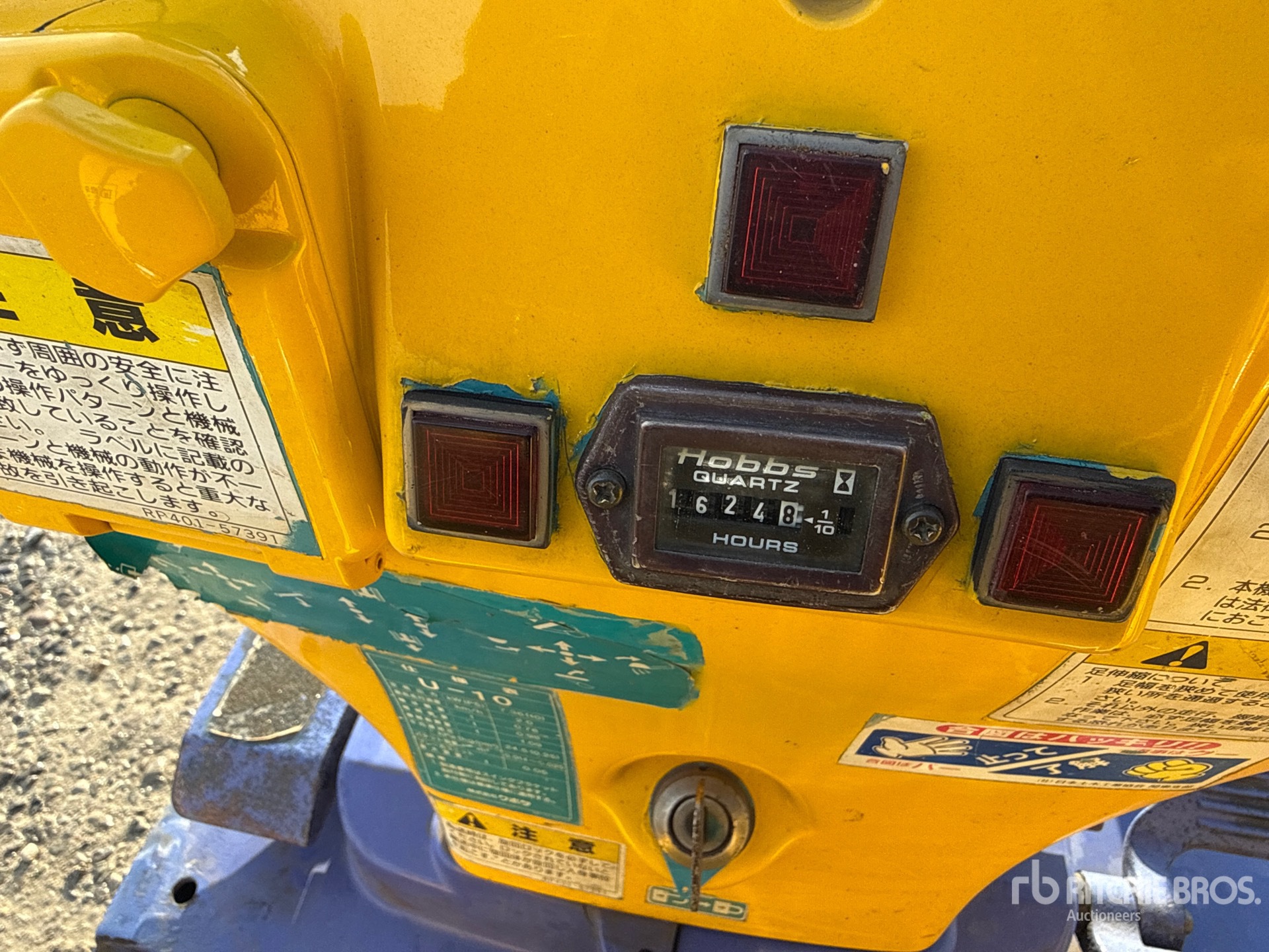 General Appearance with Horímetro / Odómetro