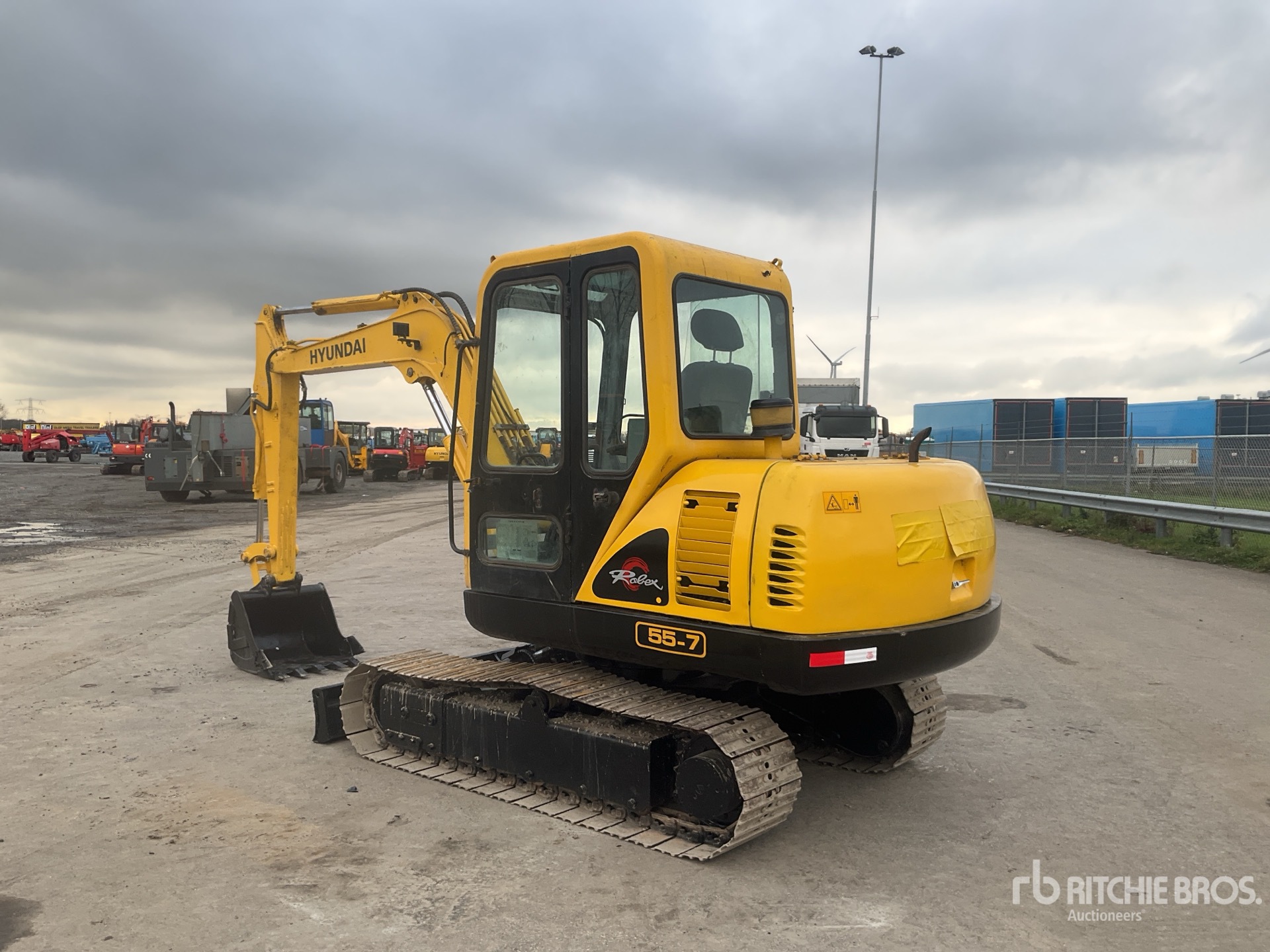 General Appearance with Picture, Left Rear Corner