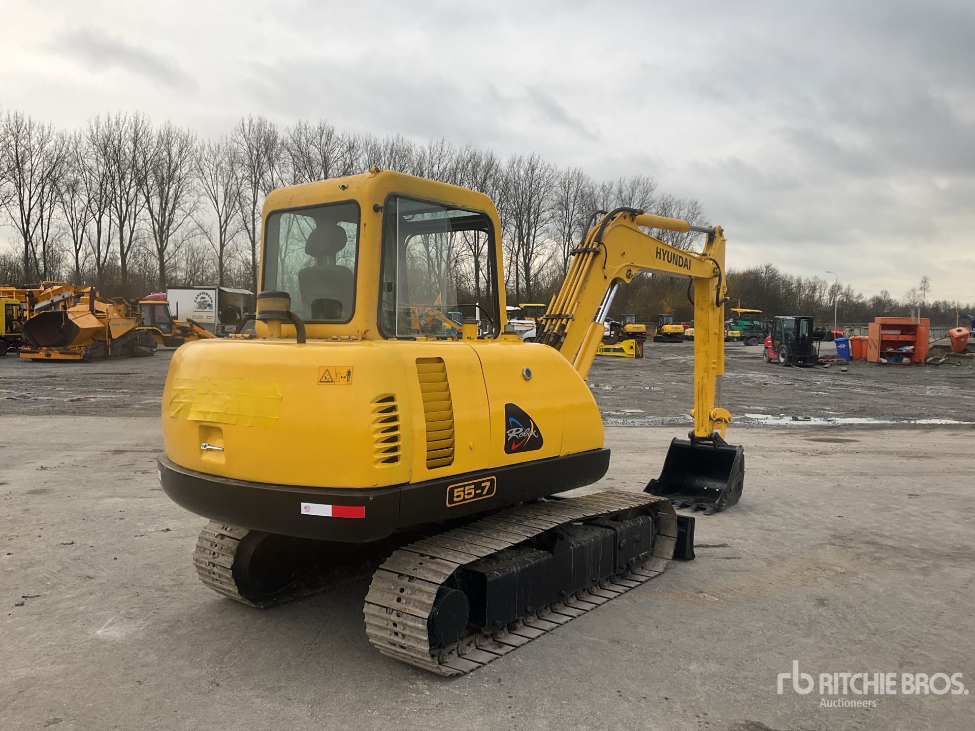 General Appearance with Picture, Right Rear Corner