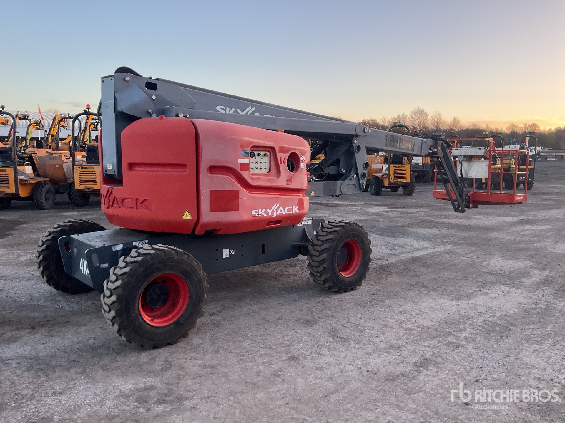 General Appearance with Imagen: esquina trasera derecha