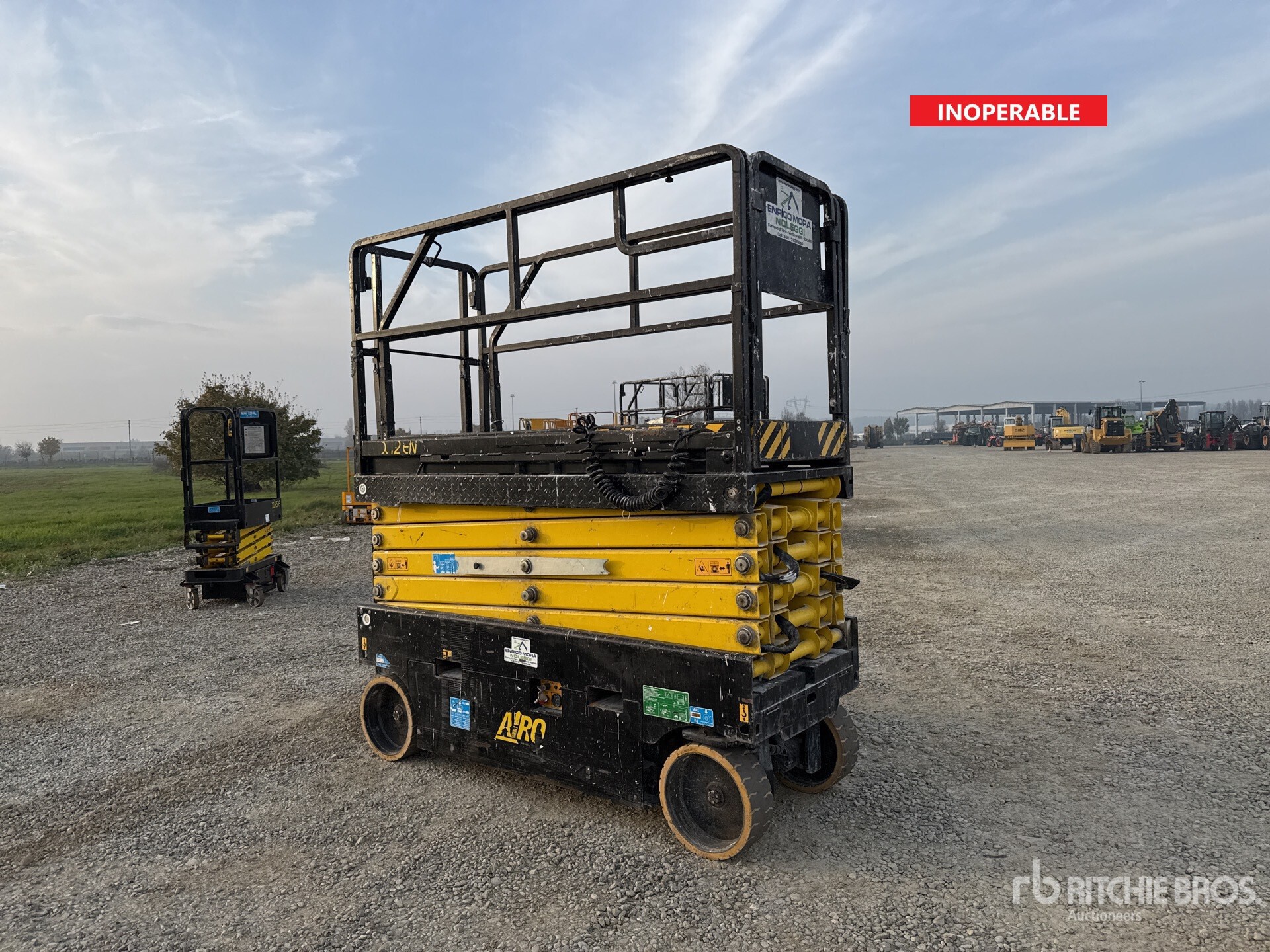 General Appearance with Featured Photo