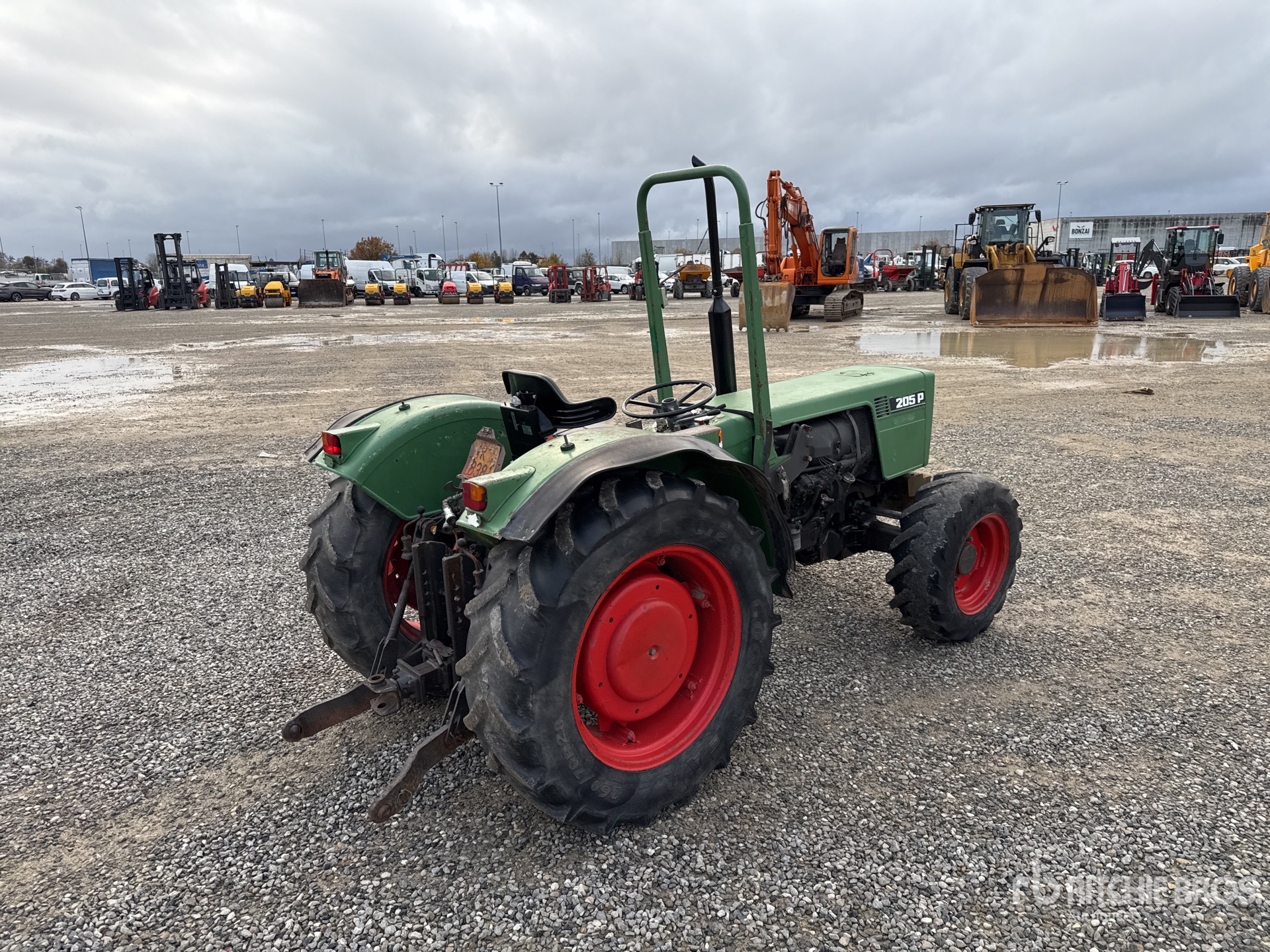 General Appearance with Imagen: esquina trasera derecha