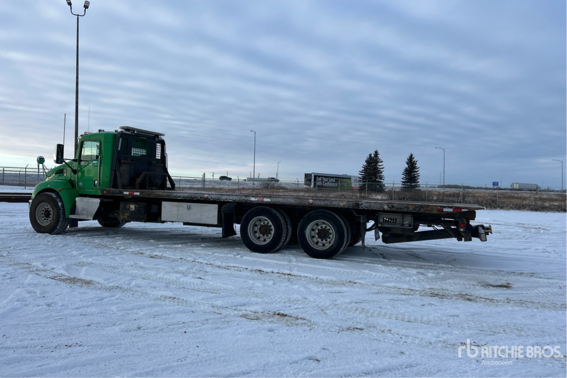 General Appearance with Imagen: esquina trasera izquierda