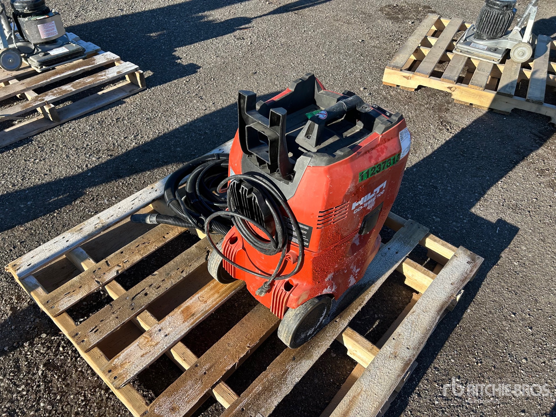 General Appearance with Bild, Ecke hinten rechts