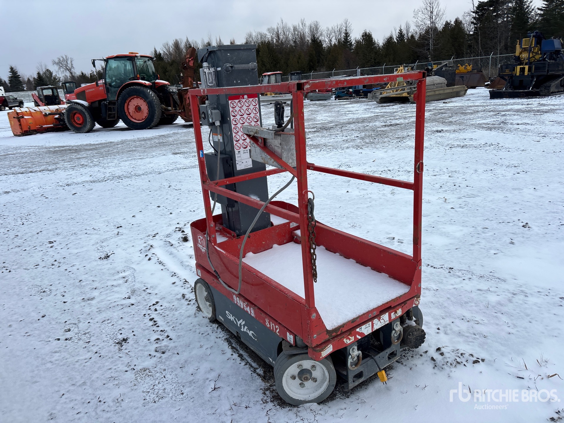 General Appearance with Picture, Right Front Corner