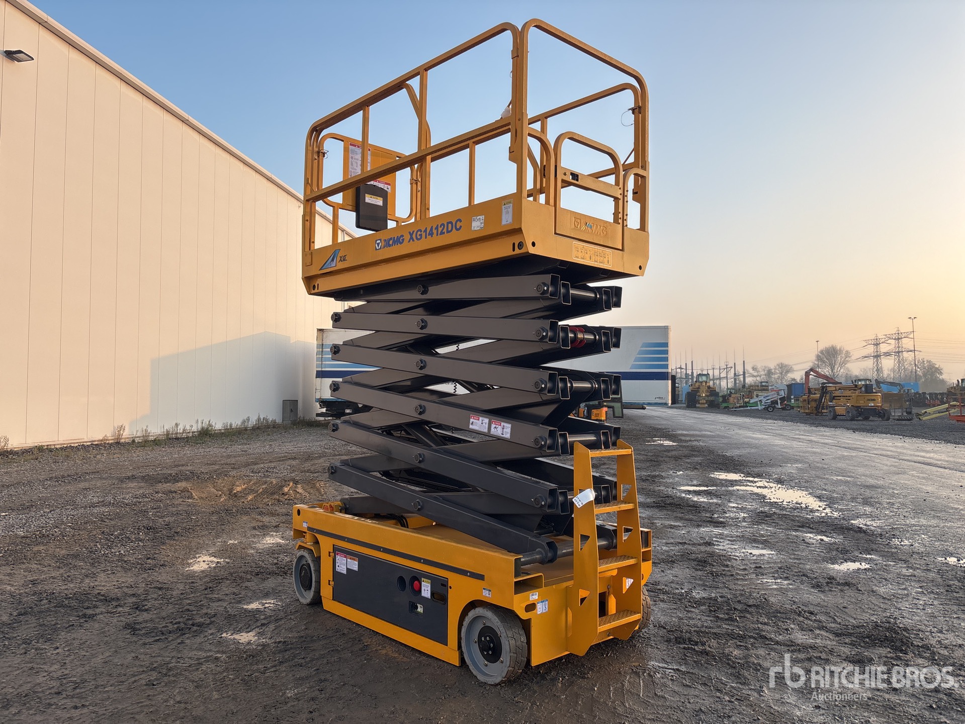 Aspect général with Image, coin avant droit