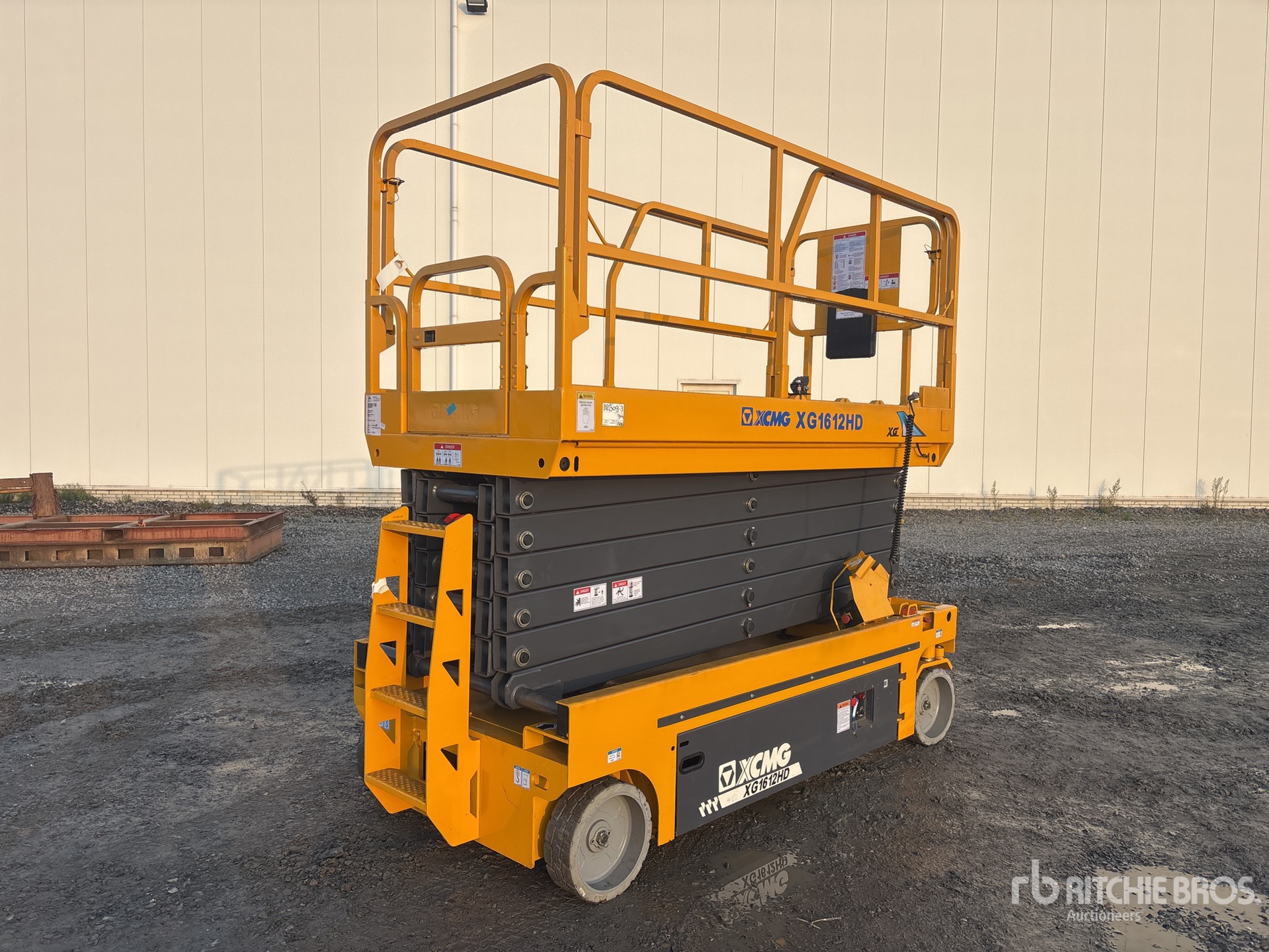 Aspect général with Image, coin avant gauche