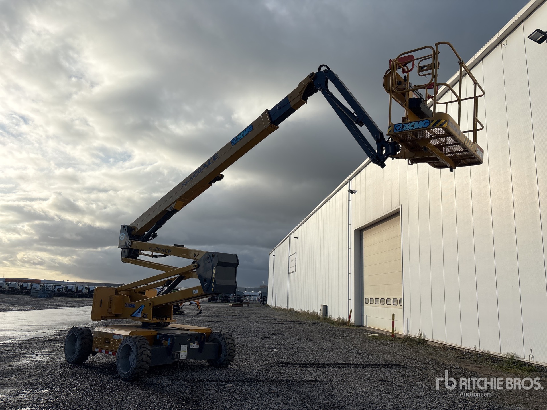 General Appearance with Imagen: esquina trasera izquierda