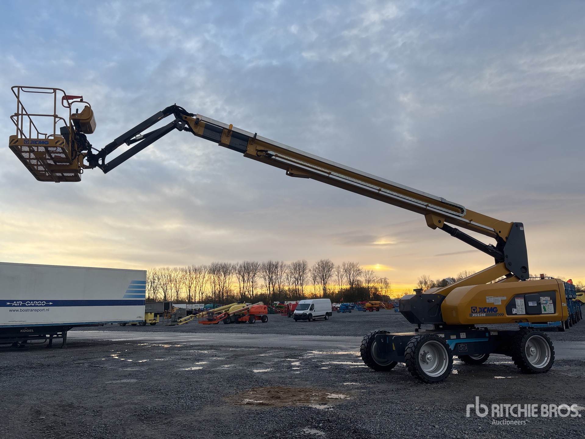 General Appearance with Imagen: esquina trasera derecha