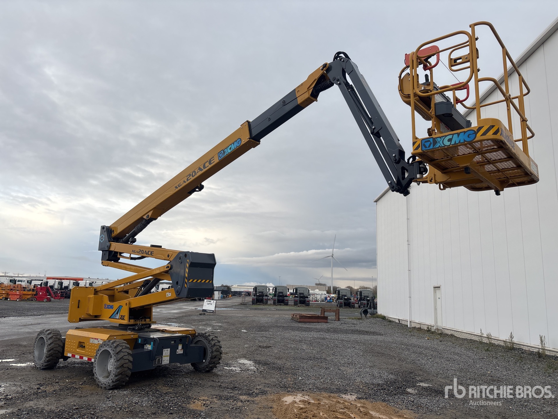 General Appearance with Picture, Left Rear Corner