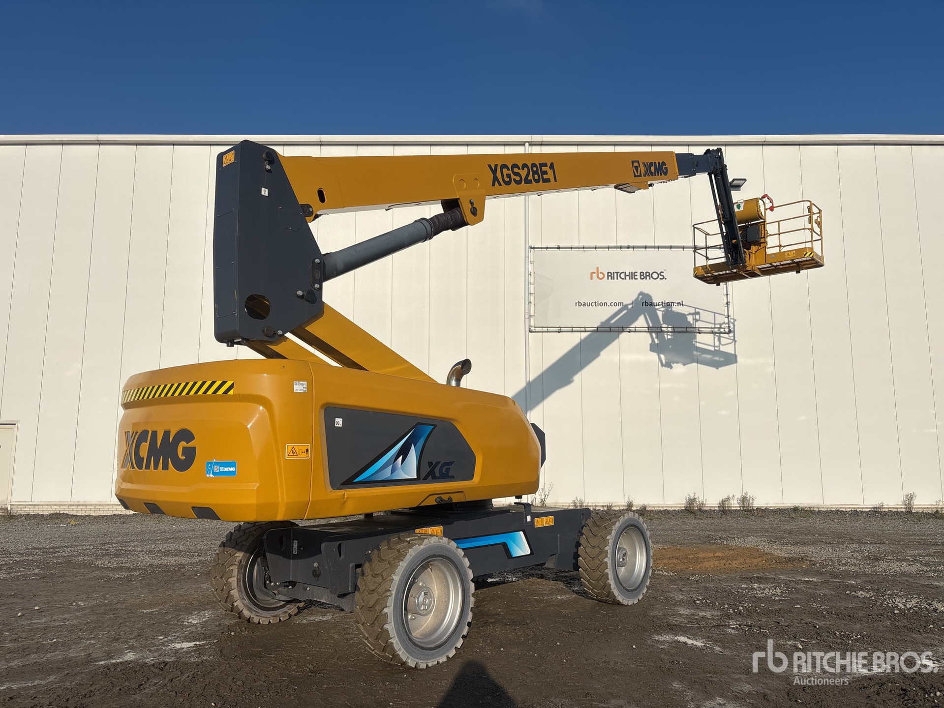 General Appearance with Imagen: esquina delantera izquierda