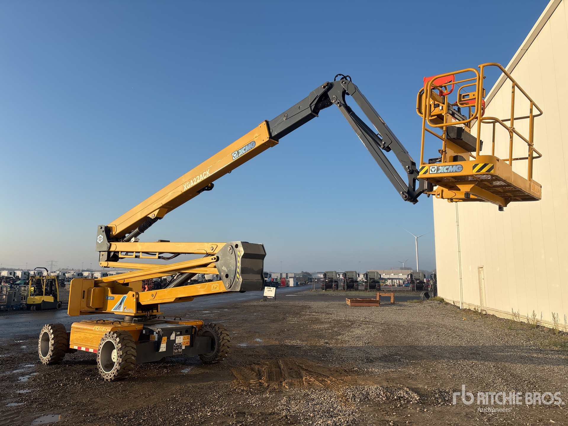 General Appearance with Imagen: esquina trasera izquierda