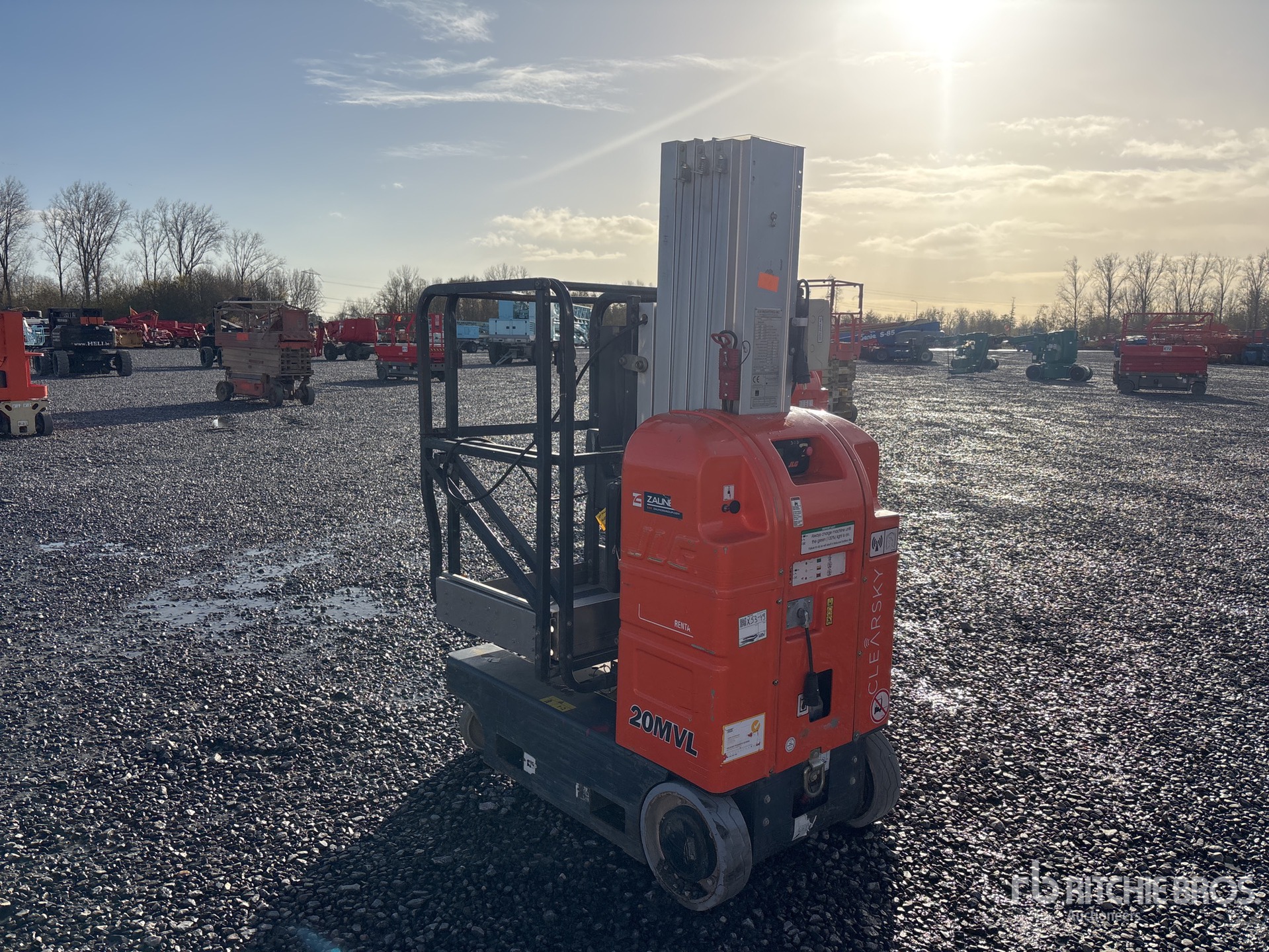 General Appearance with Picture, Right Front Corner