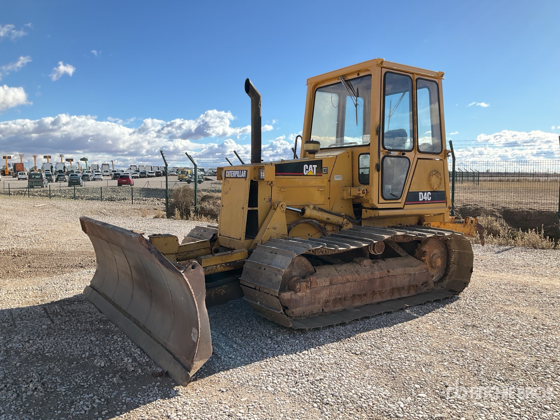 General Appearance with Operation Video