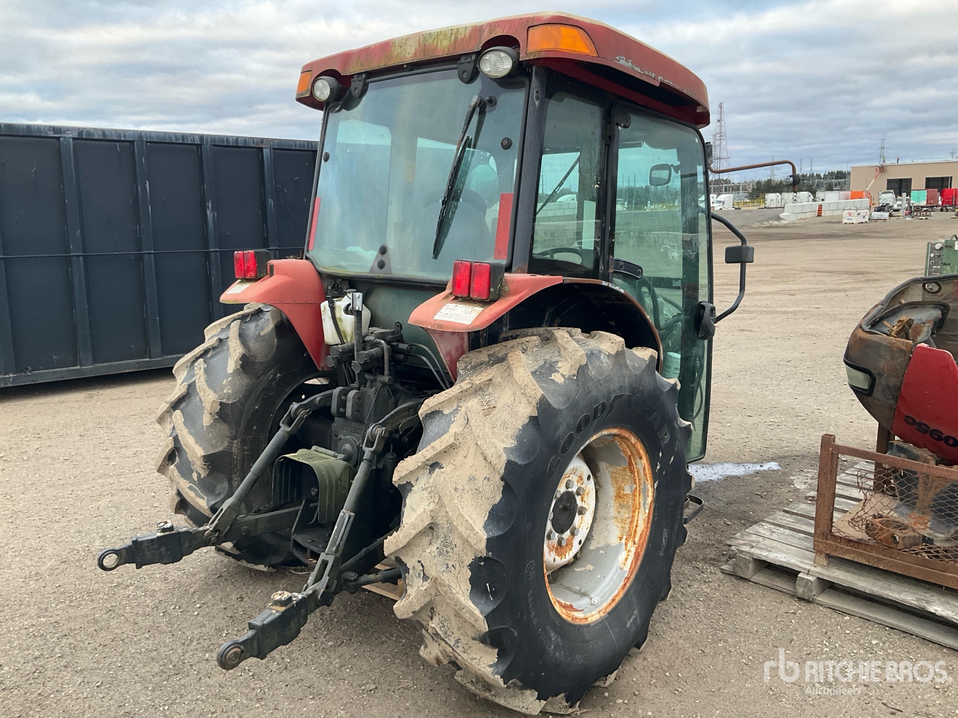 General Appearance with Foto, angolo anteriore sinistro