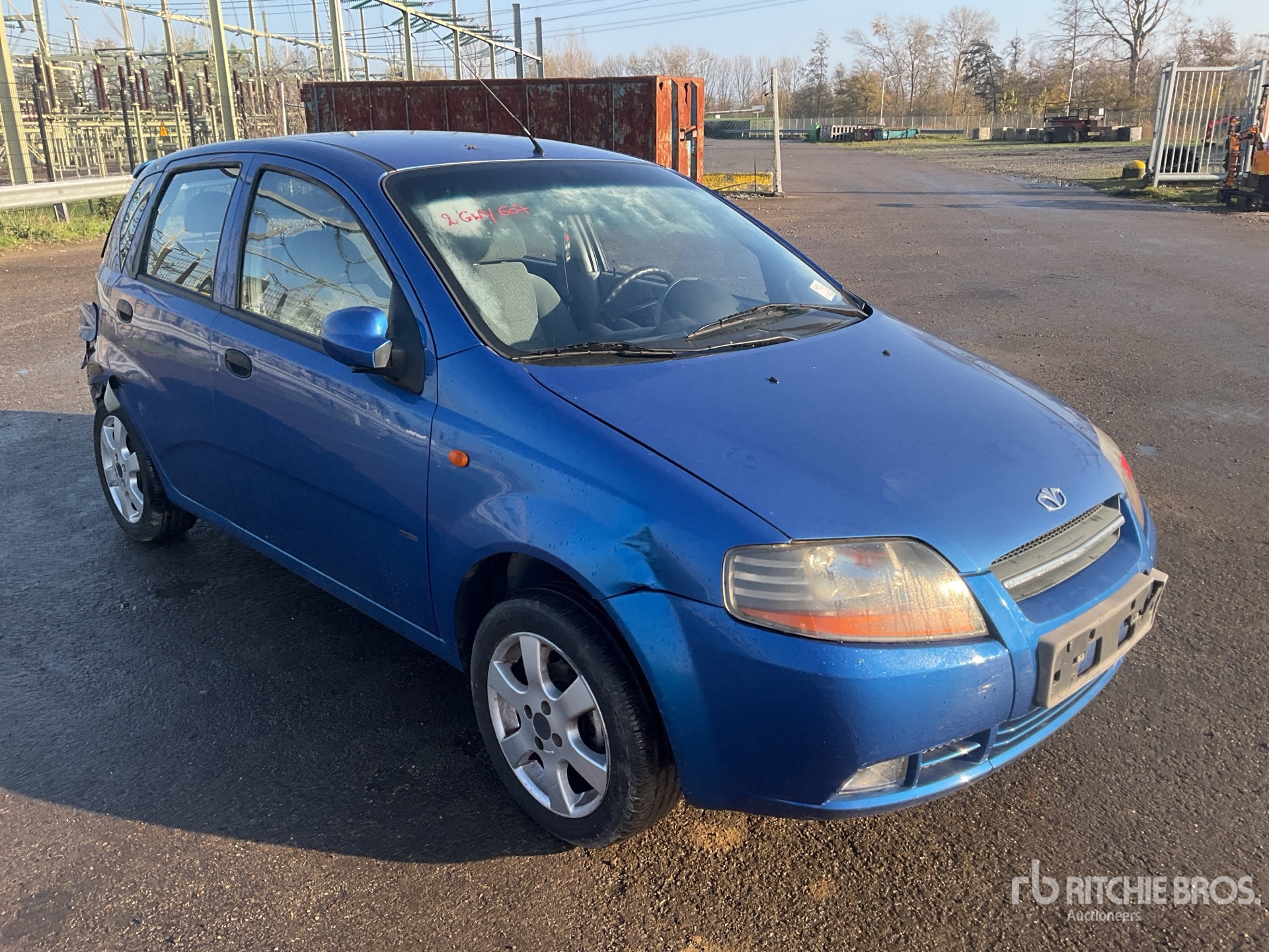 General Appearance with Picture, Right Front Corner