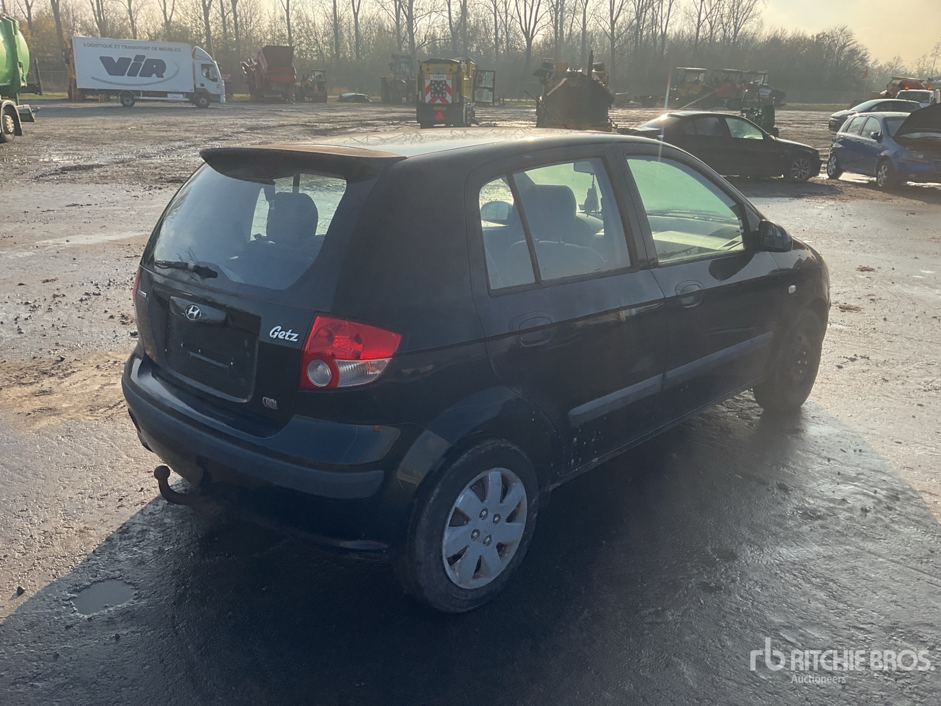 General Appearance with Picture, Right Rear Corner