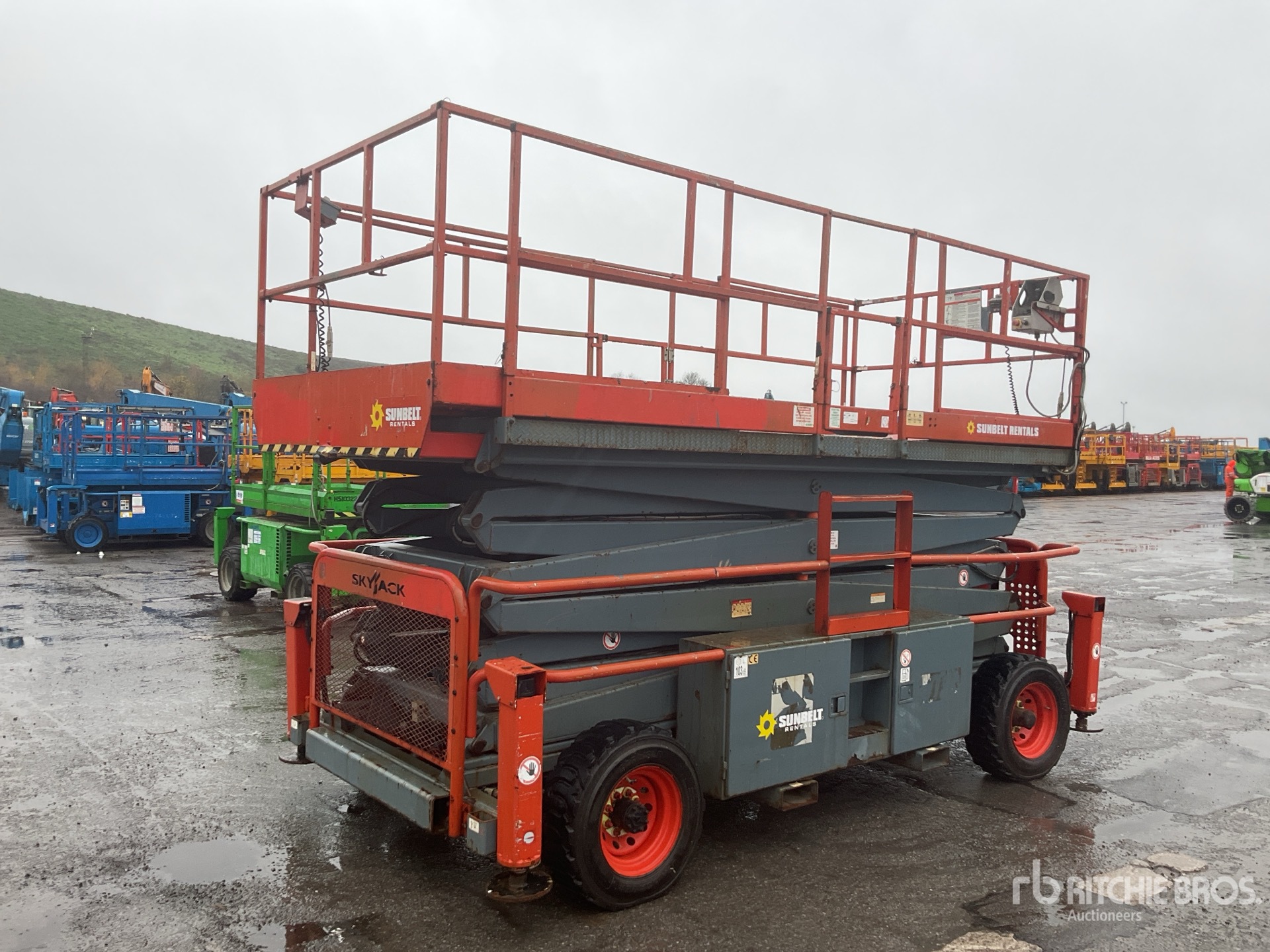 General Appearance with Picture, Right Rear Corner