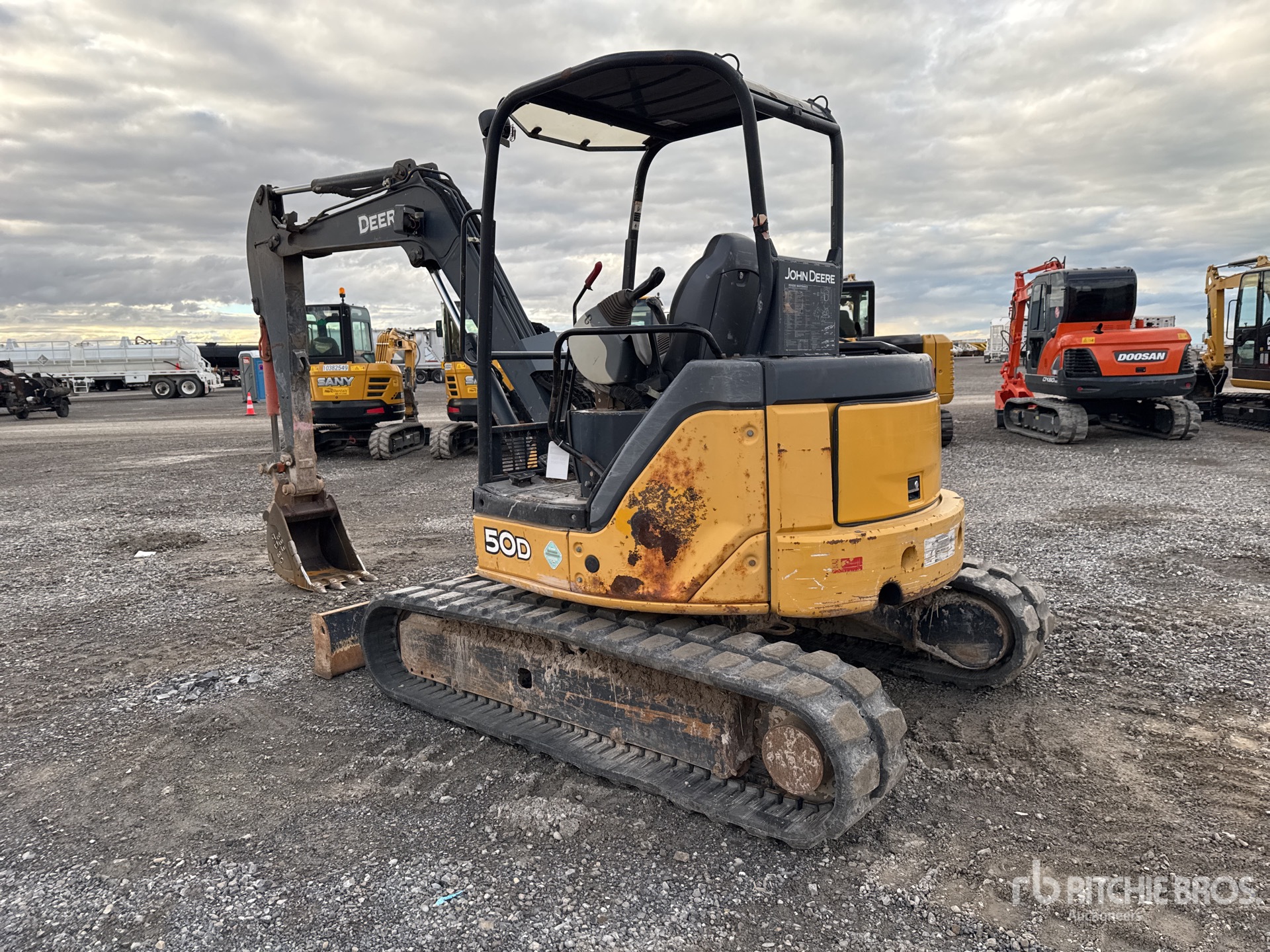 General Appearance with Bild, Ecke hinten links