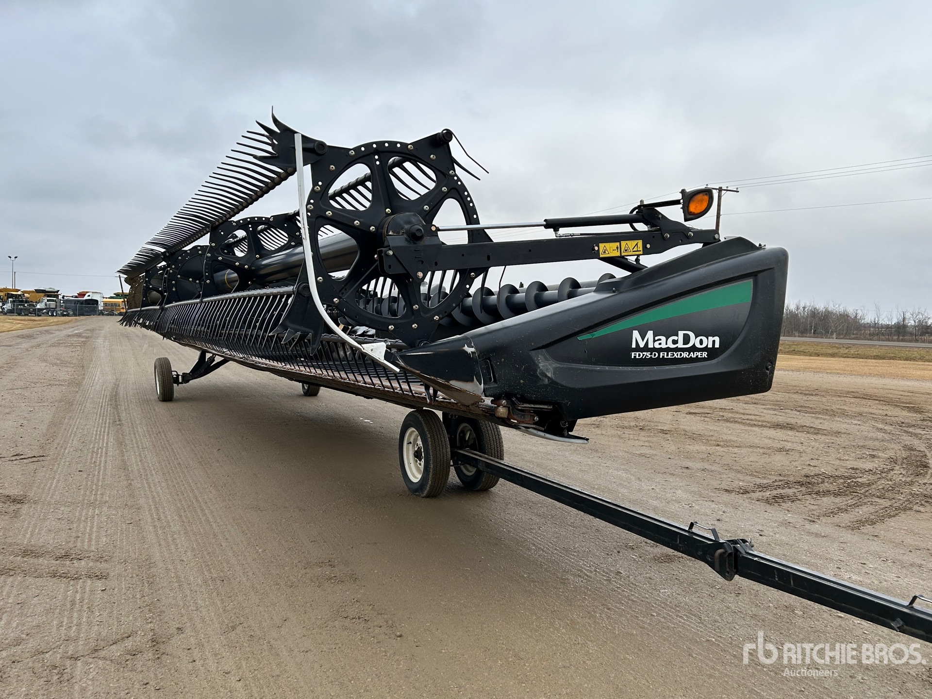 General Appearance with Foto, angolo posteriore sinistro