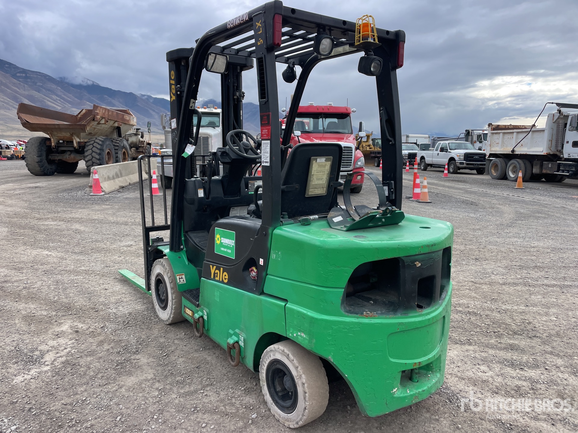 Aspect général with Image, coin arrière gauche