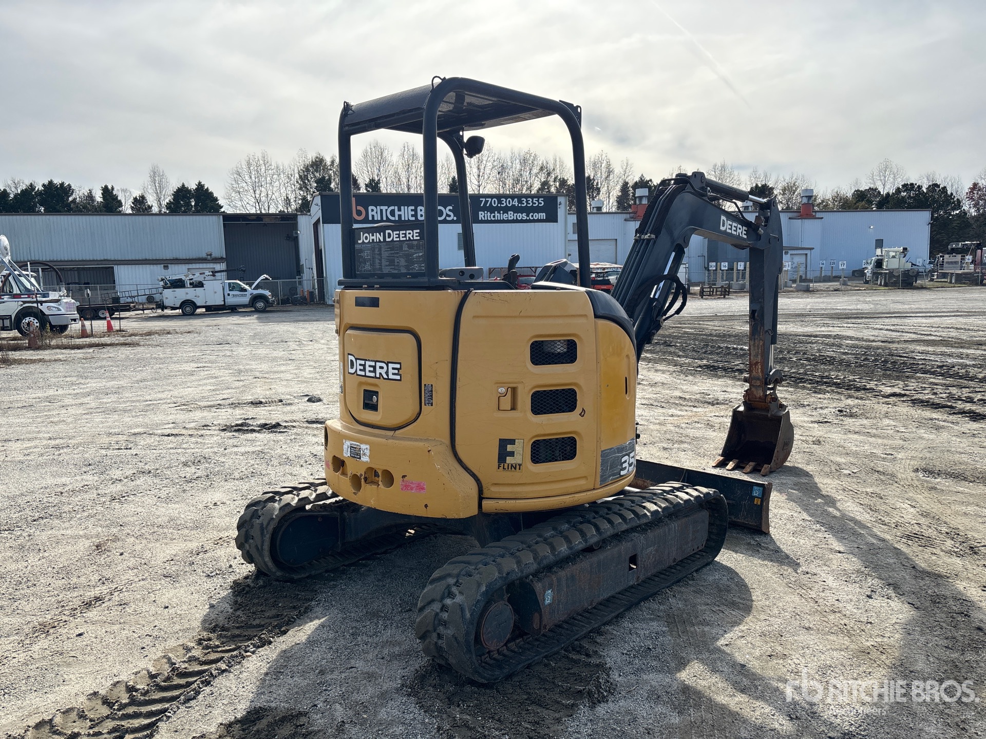 General Appearance with Imagen: esquina trasera derecha