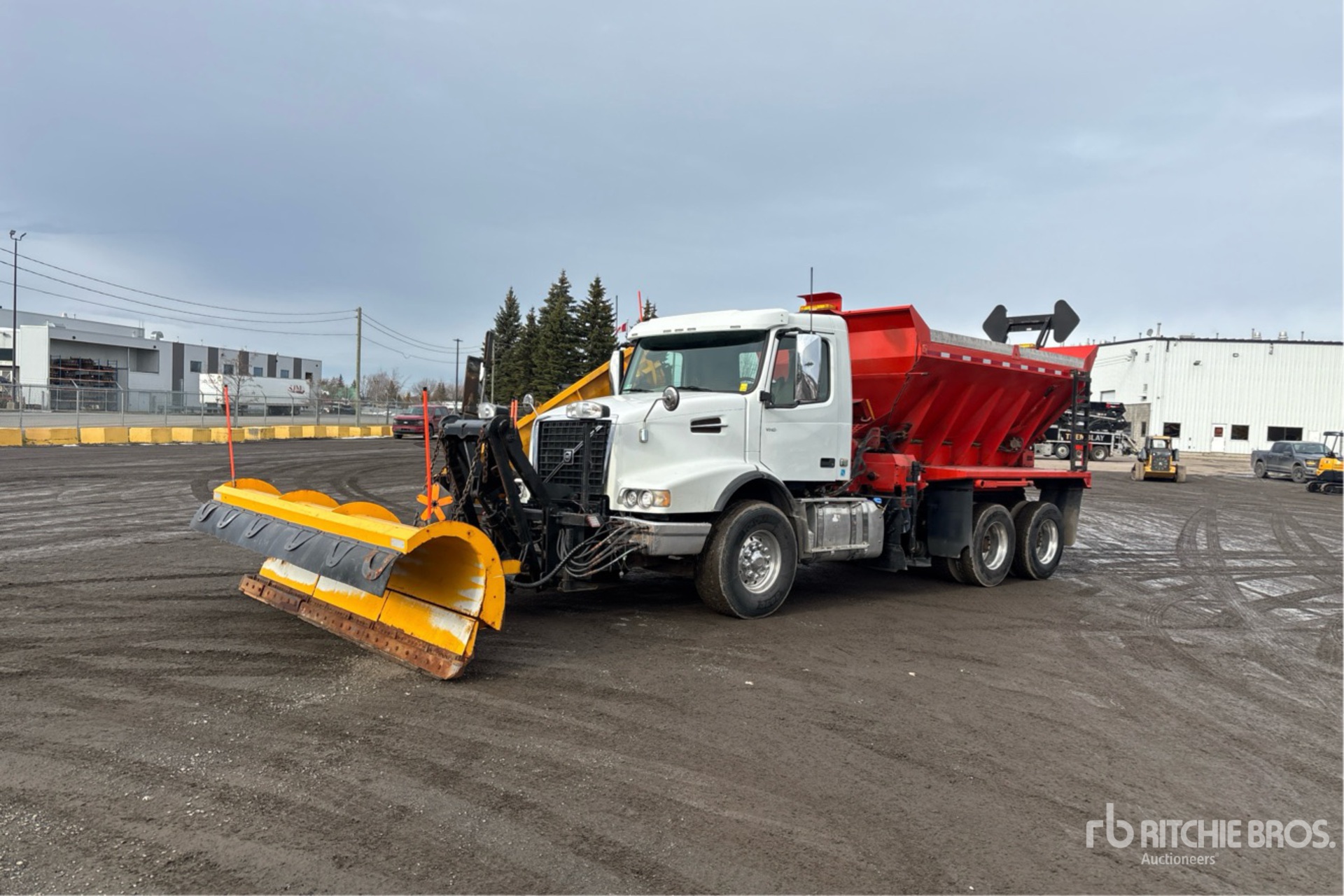 General Appearance with Bild, Ecke vorne links