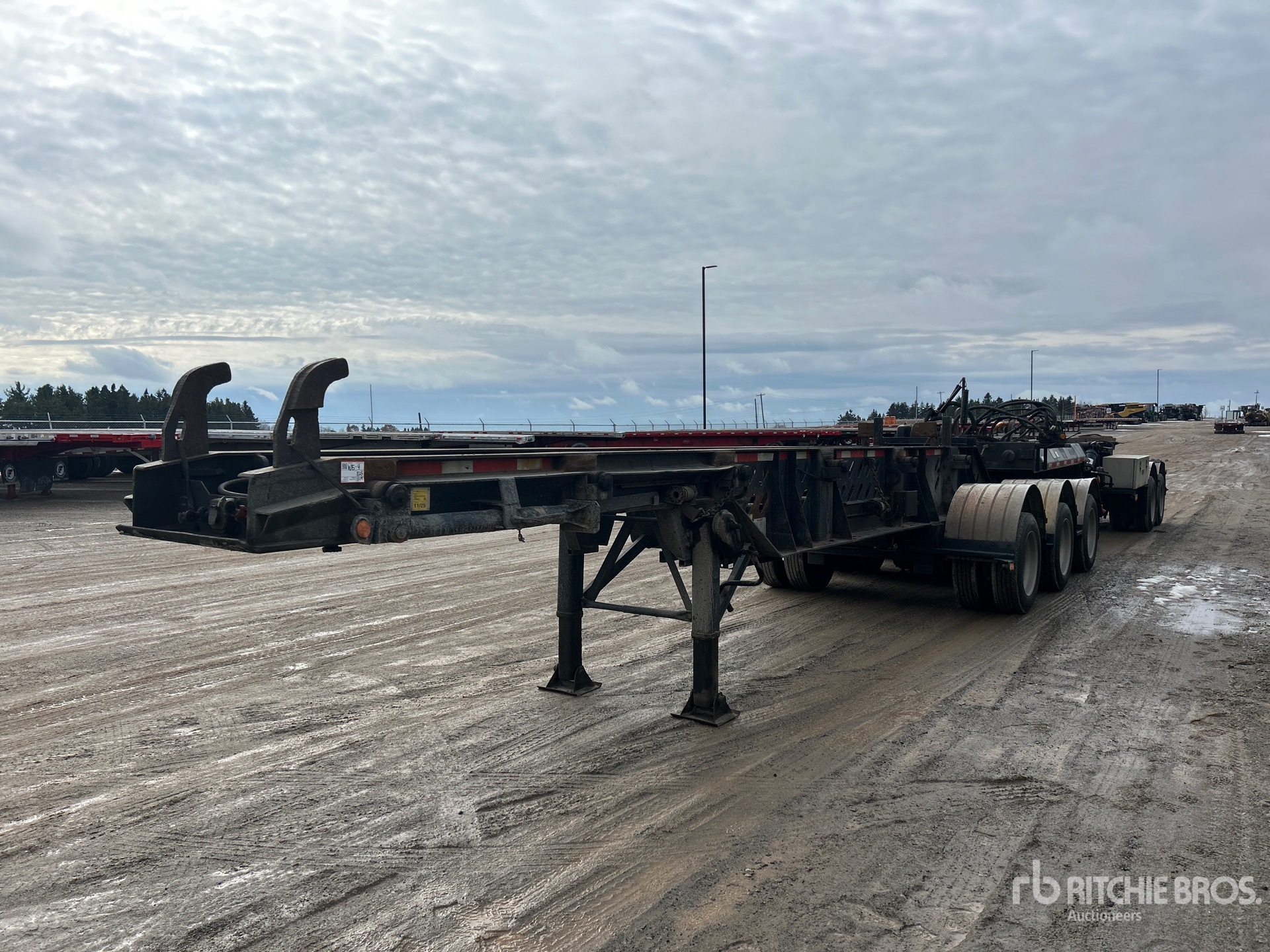 General Appearance with Foto, angolo anteriore sinistro