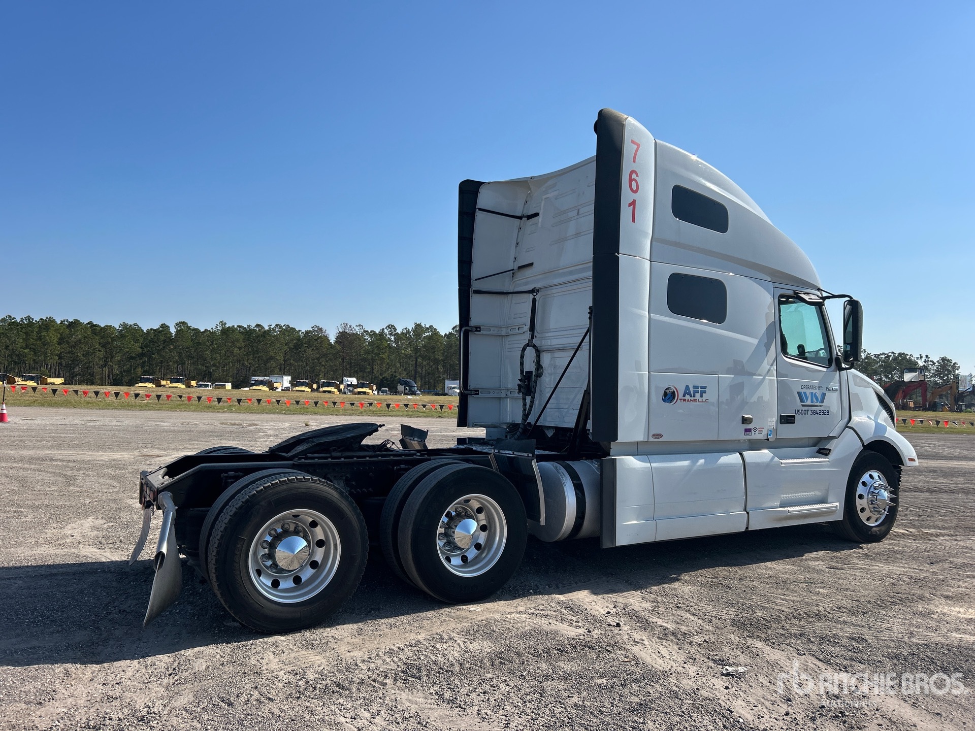 General Appearance with Imagen: esquina trasera derecha