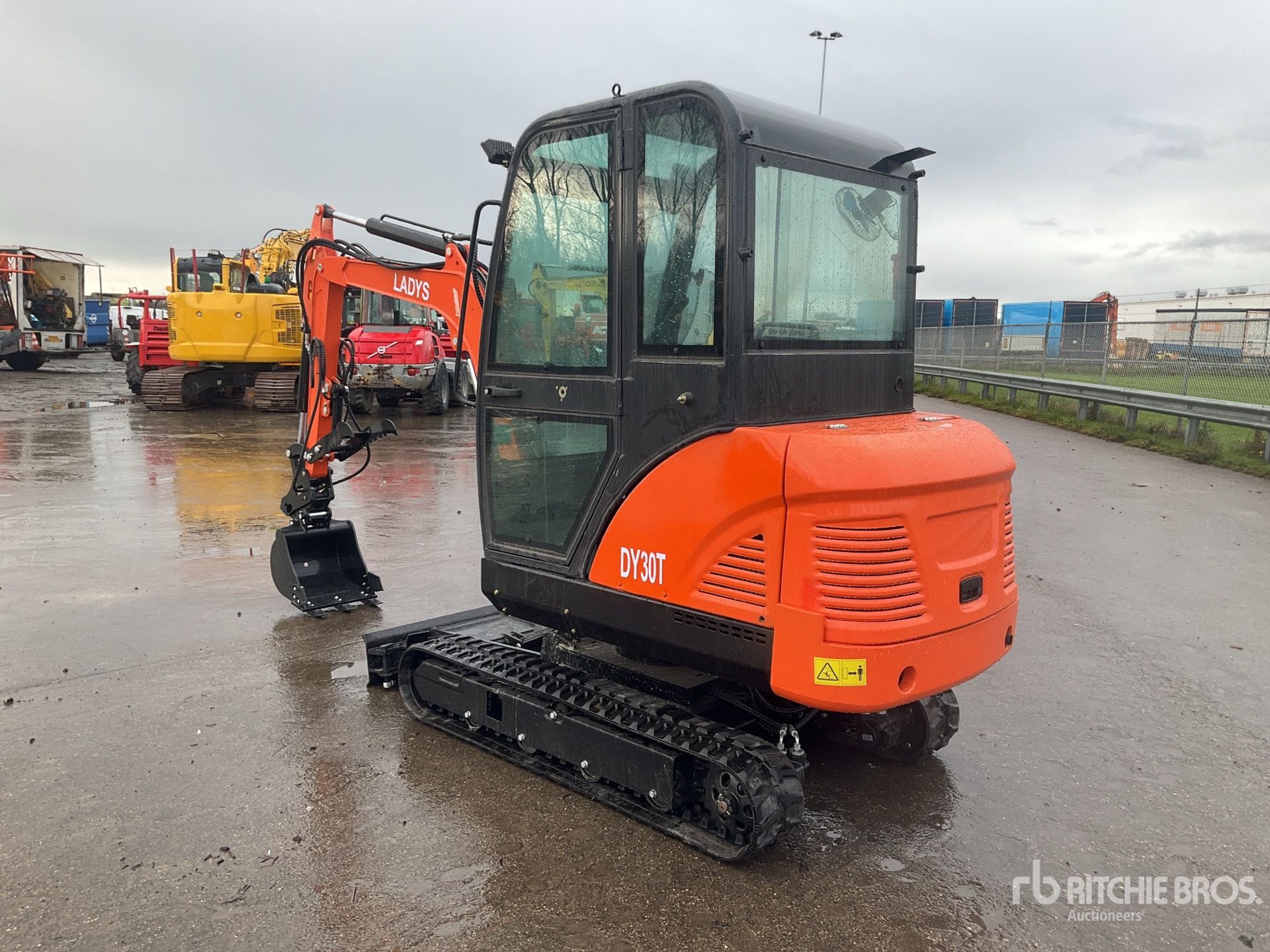 General Appearance with Picture, Left Rear Corner