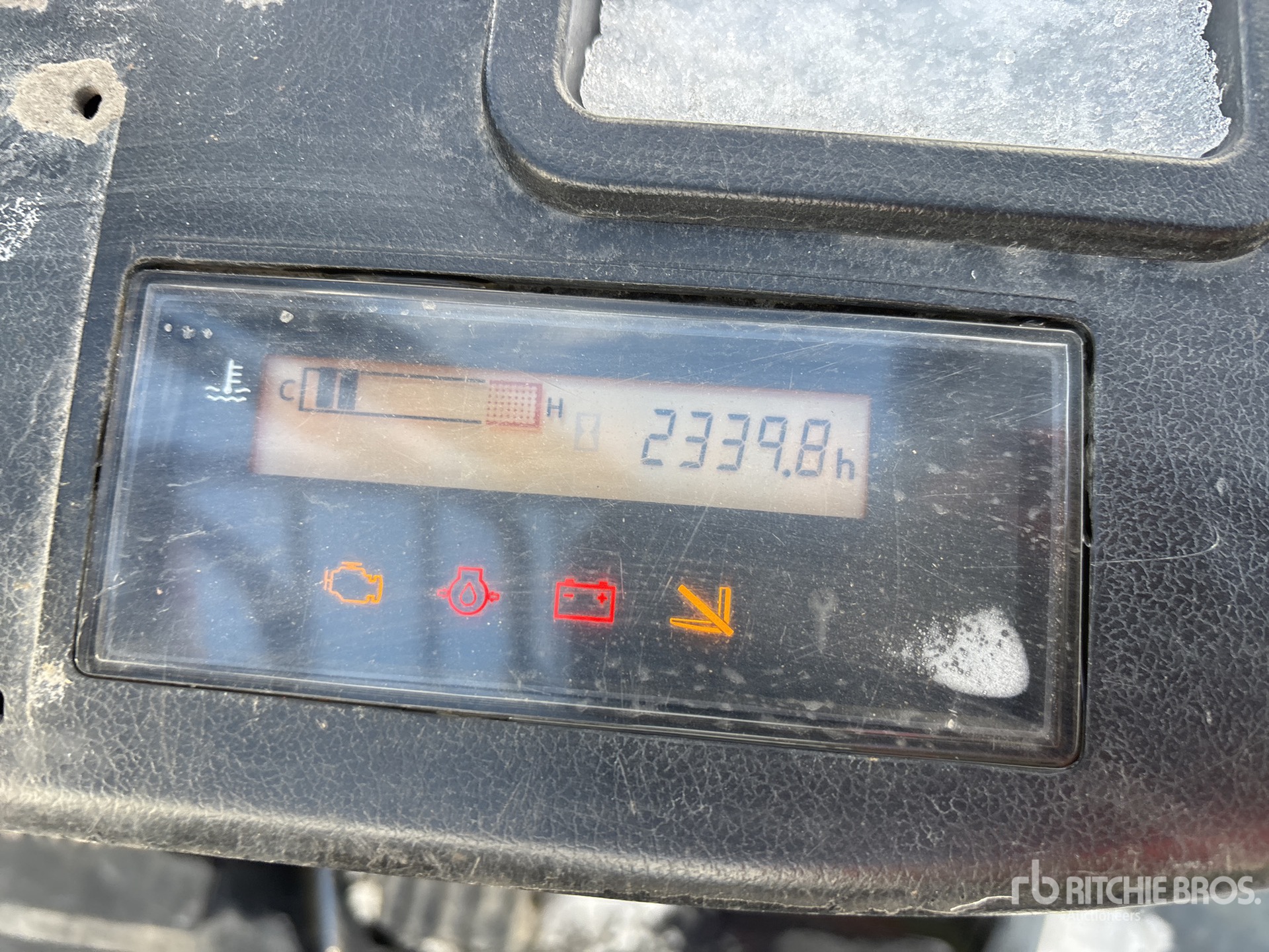 General Appearance with Hour Meter / Odometer