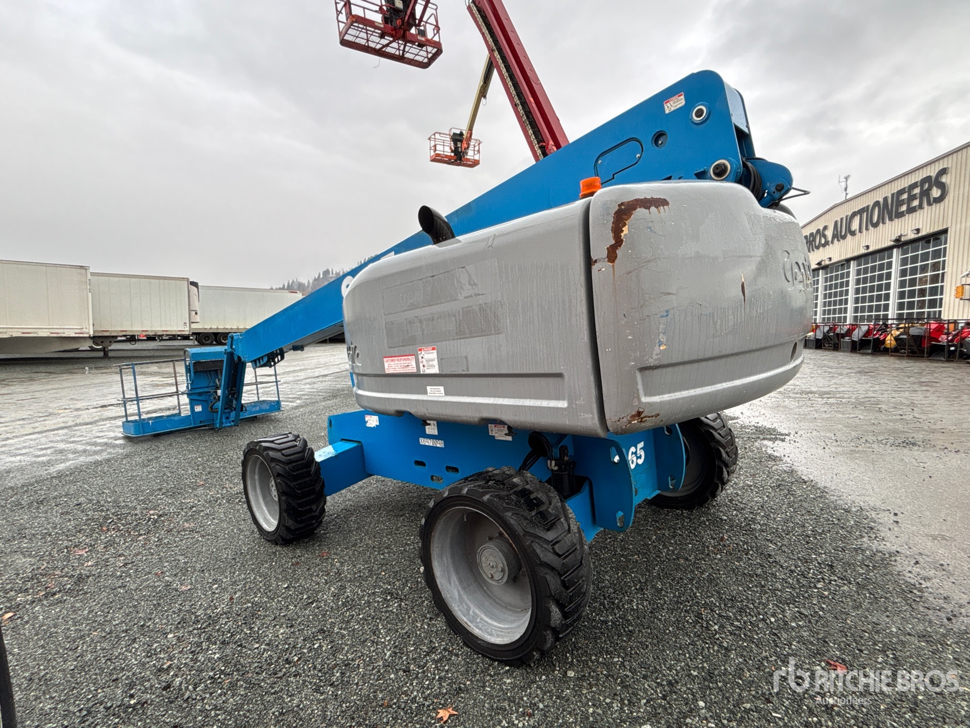 General Appearance with Imagen: esquina trasera izquierda