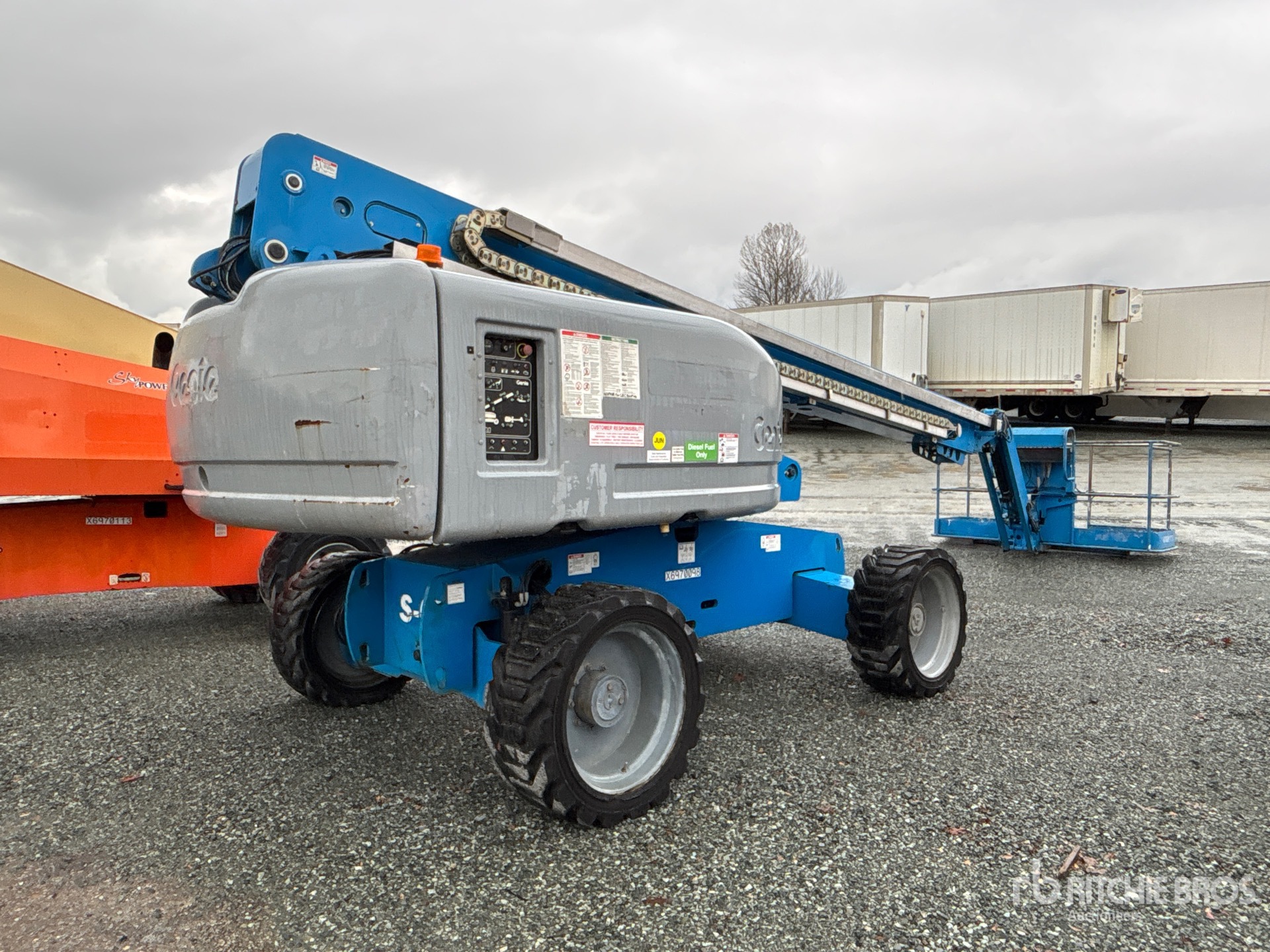 General Appearance with Imagen: esquina trasera derecha