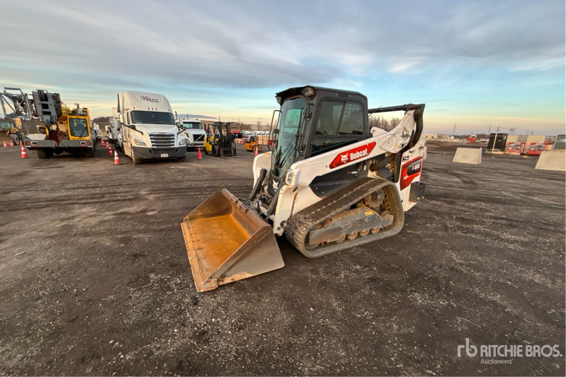 General Appearance with Picture, Left Front Corner