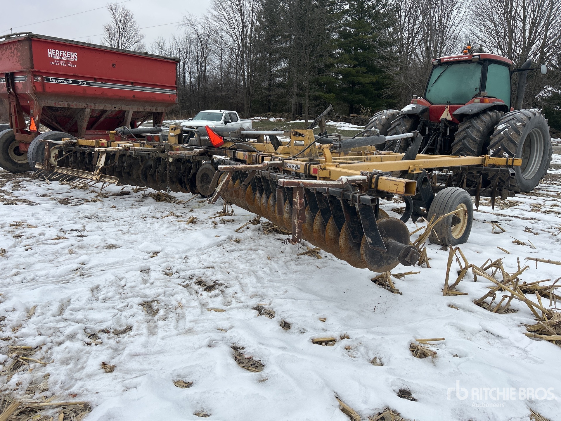 General Appearance with Foto, angolo anteriore sinistro