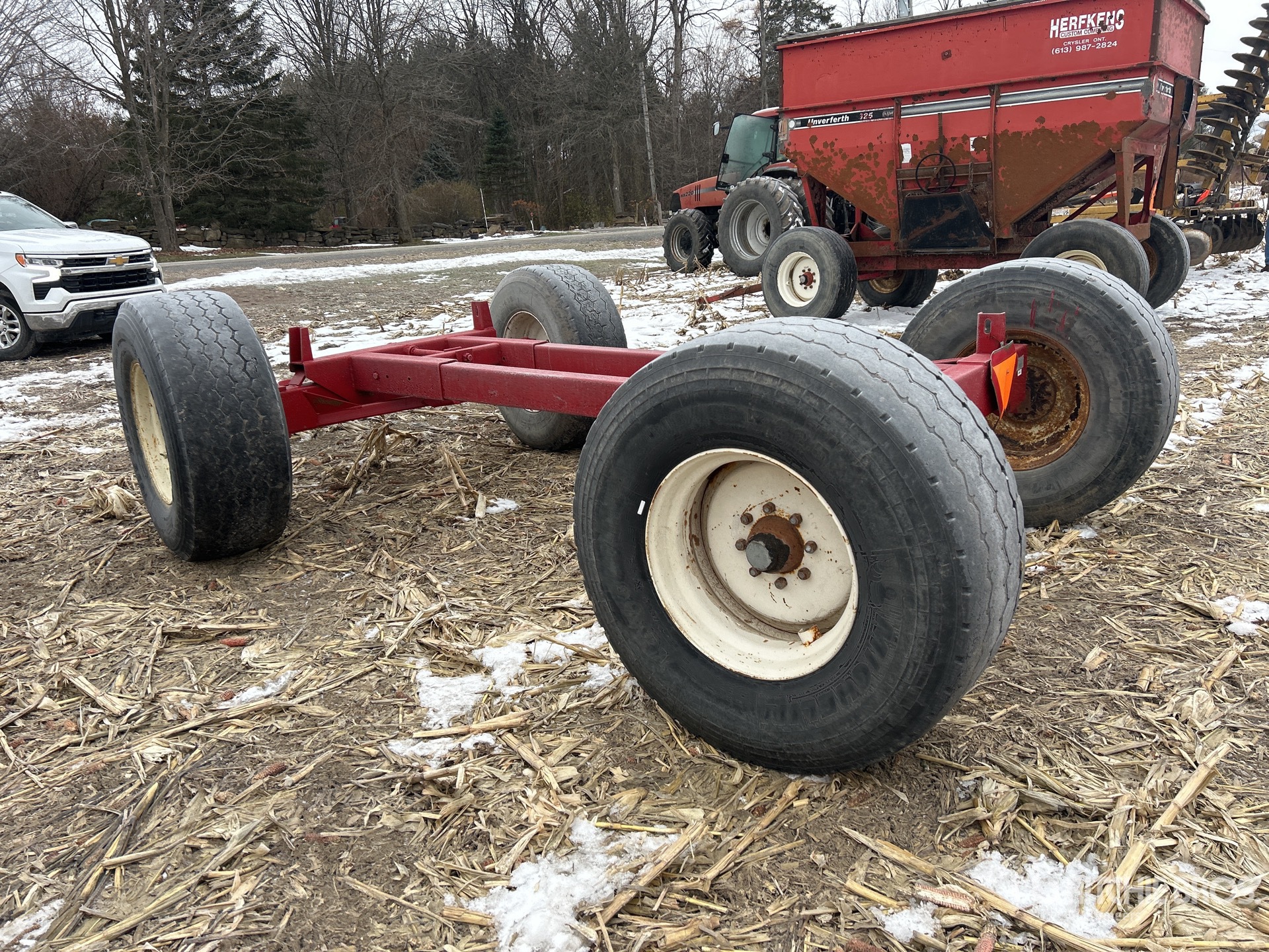 General Appearance with Picture, Left Rear Corner