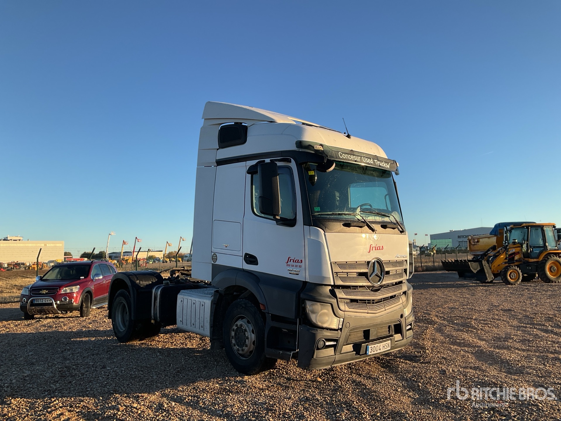 General Appearance with Picture, Right Front Corner