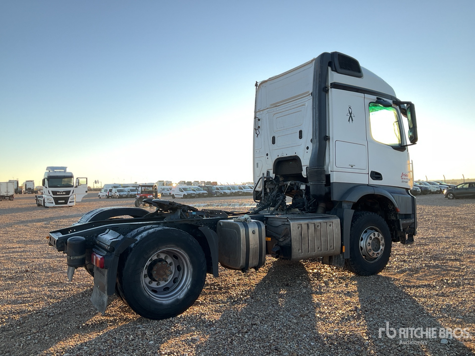 General Appearance with Imagen: esquina trasera derecha