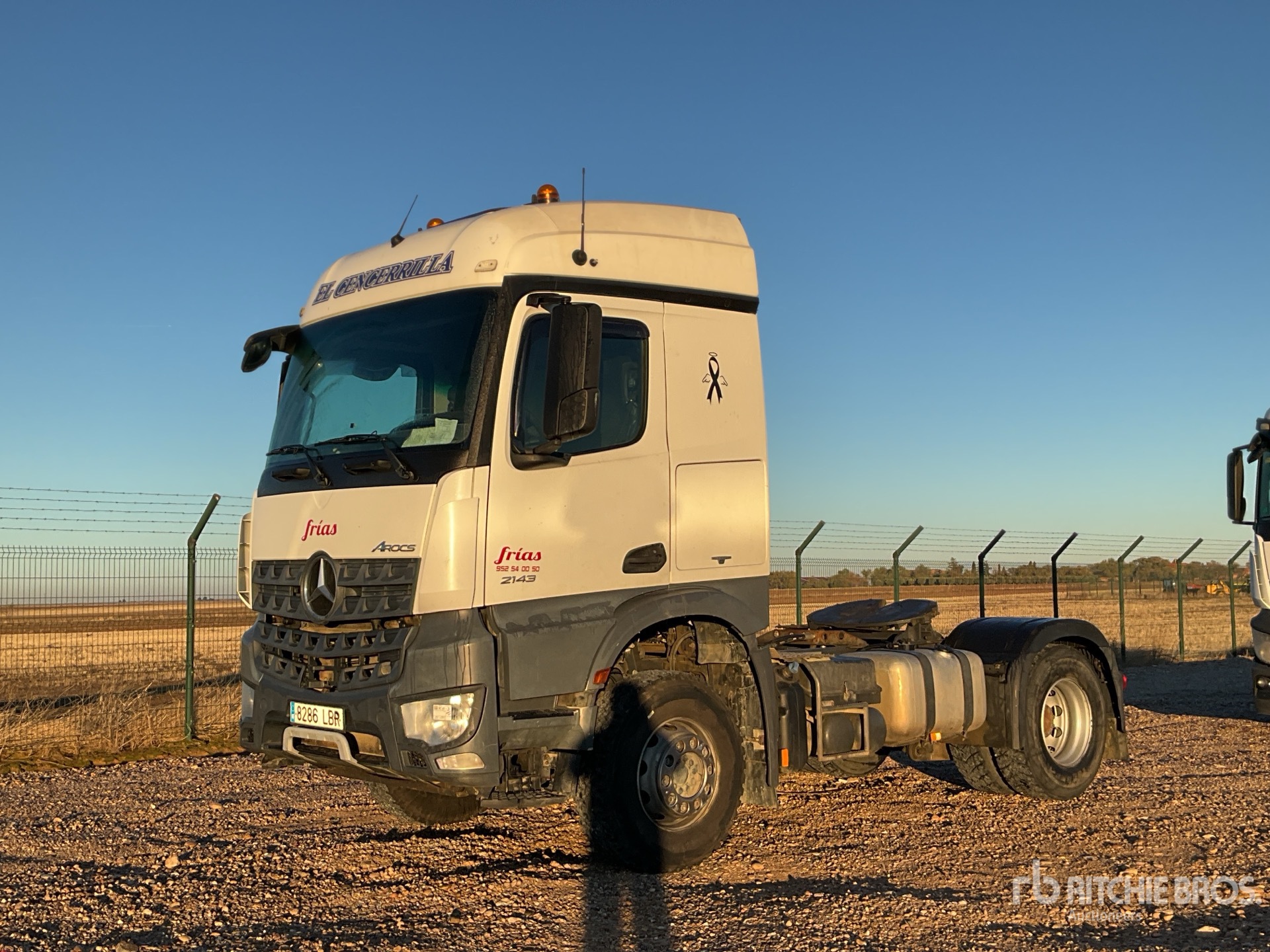 General Appearance with Imagen: esquina delantera izquierda