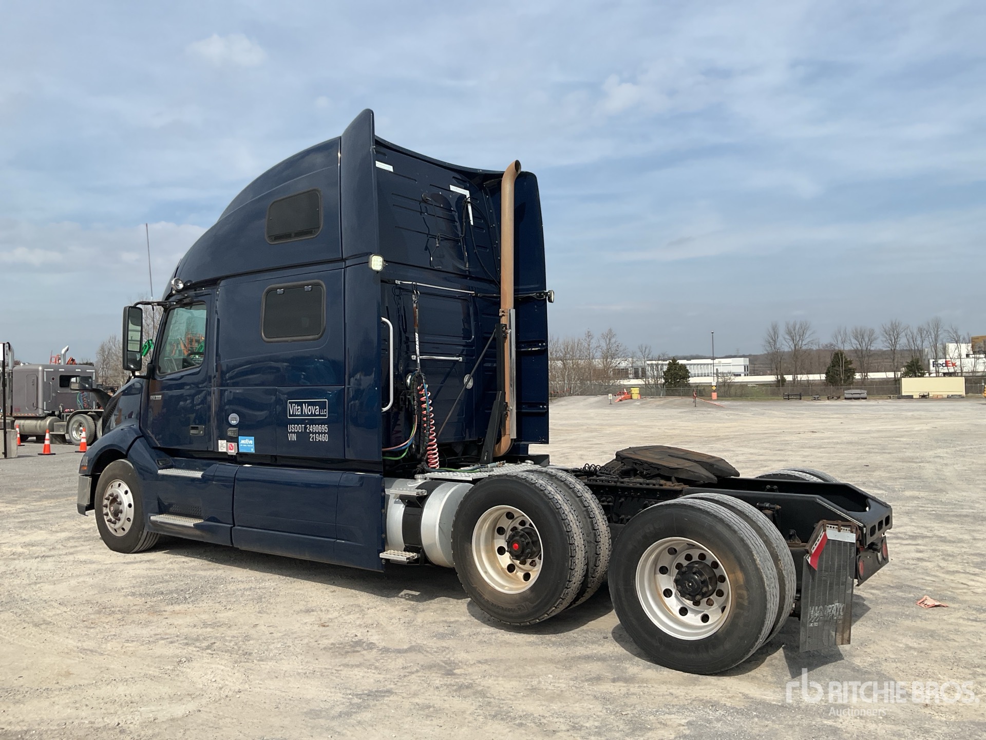 General Appearance with Picture, Left Rear Corner