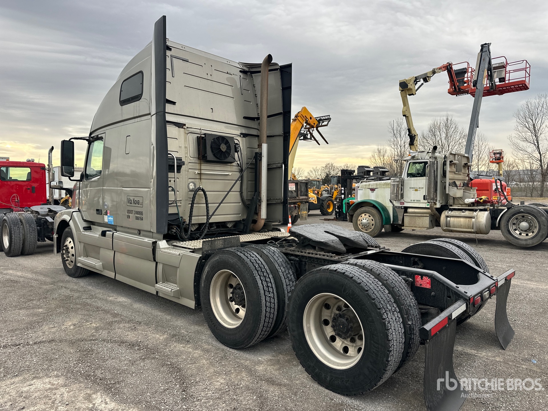 General Appearance with Picture, Left Rear Corner