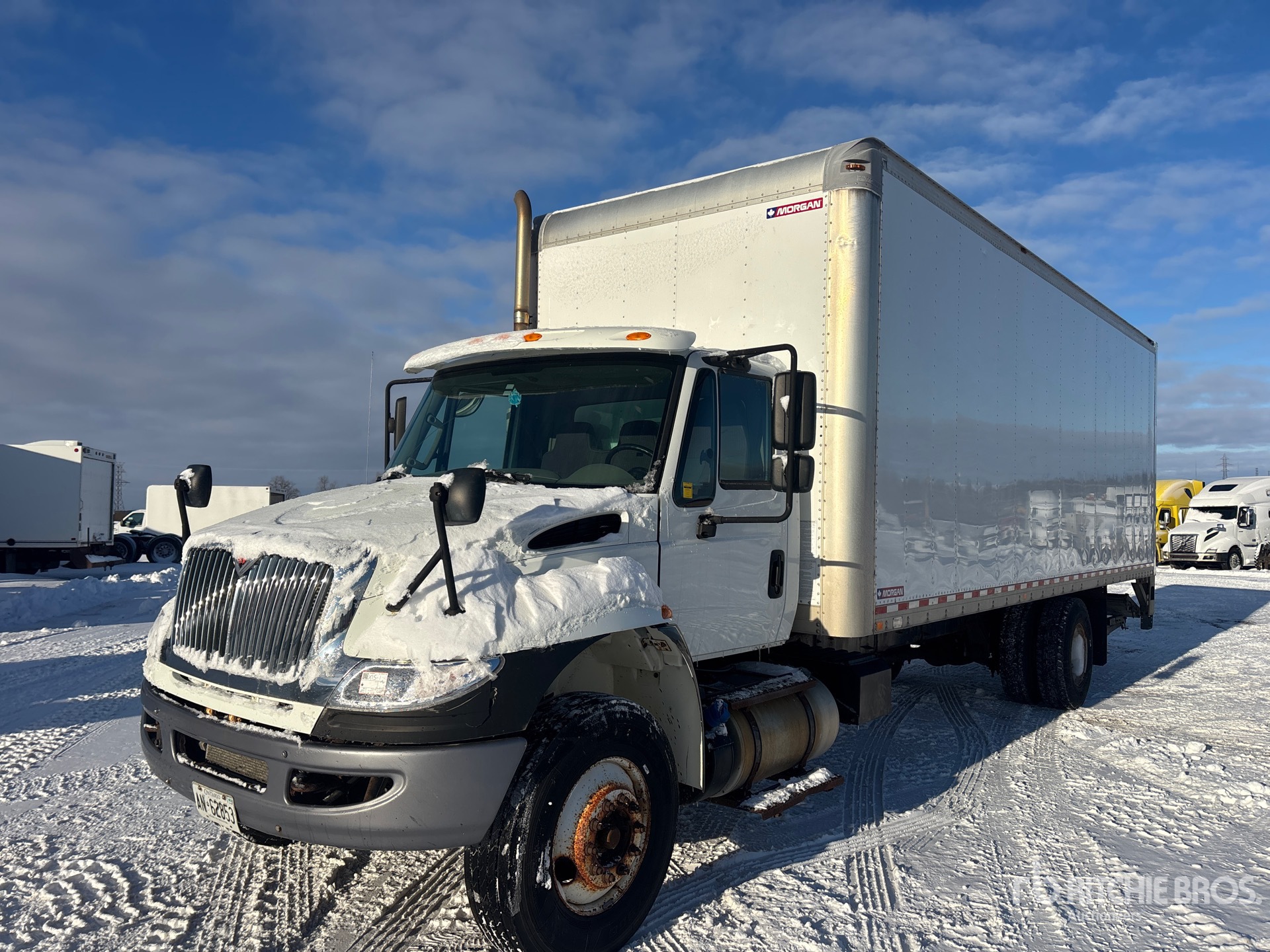 Aspect général with Image, coin avant gauche