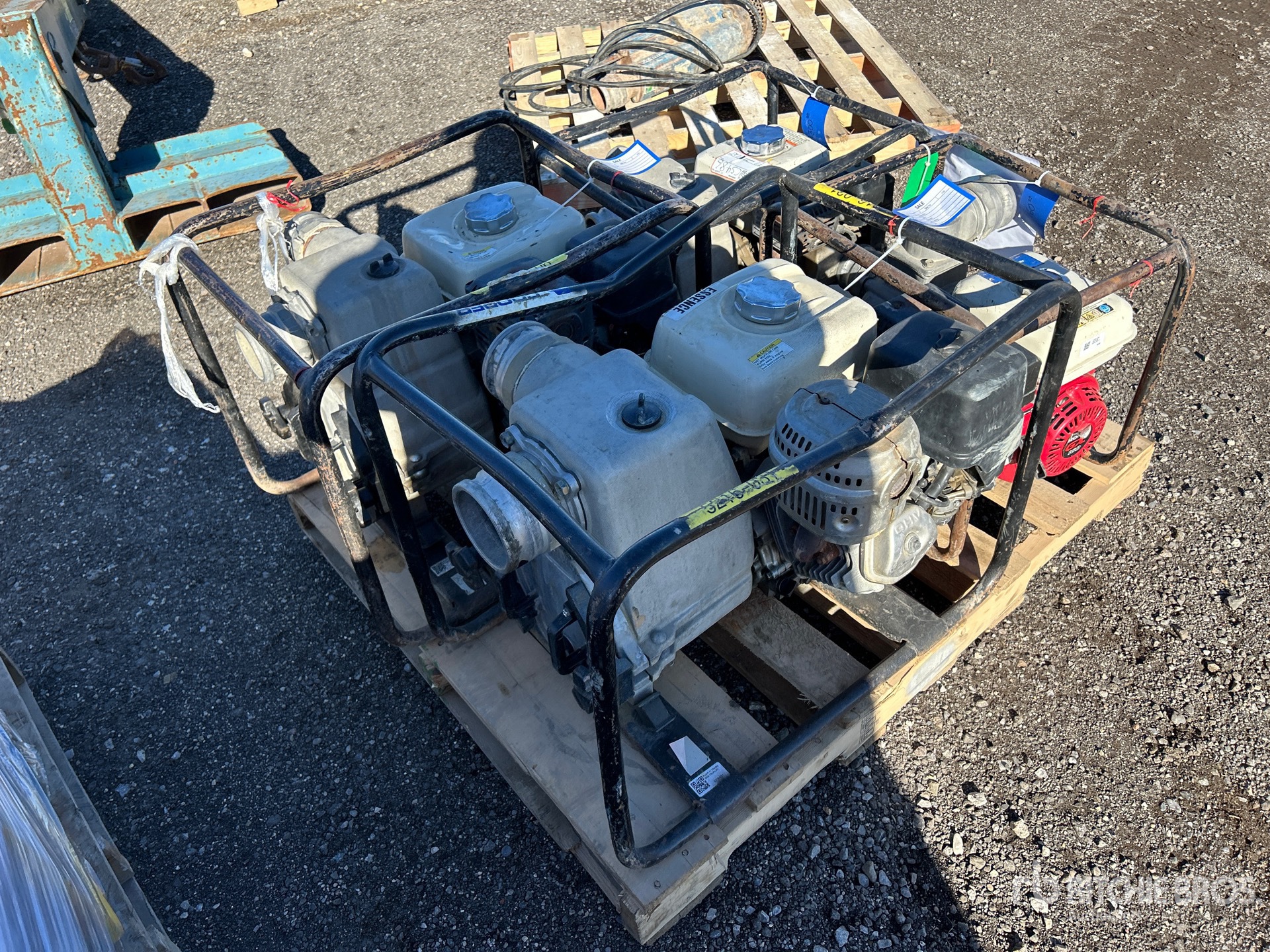 Aspect général with Image, coin arrière droit