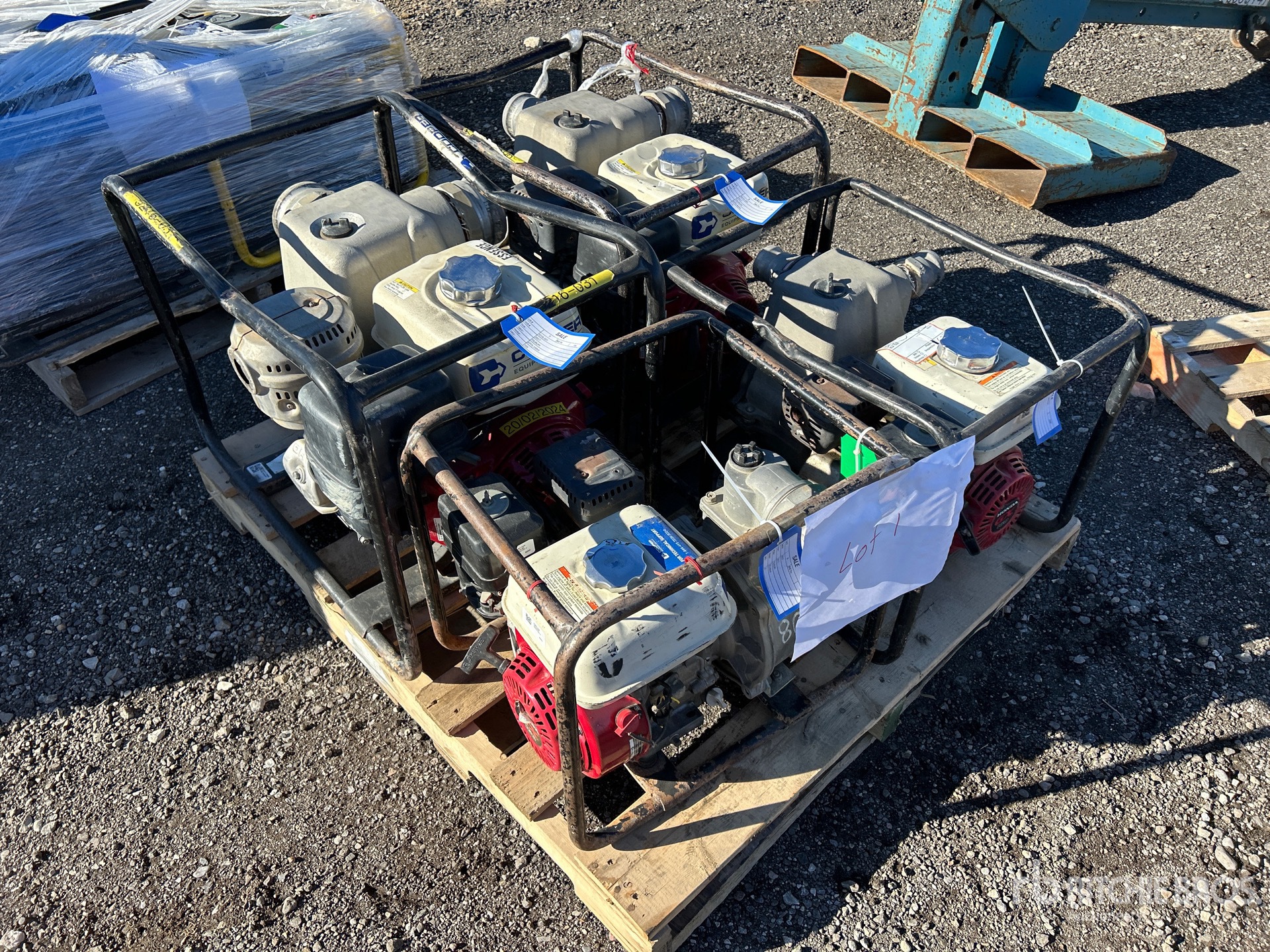 Aspect général with Image, coin avant droit