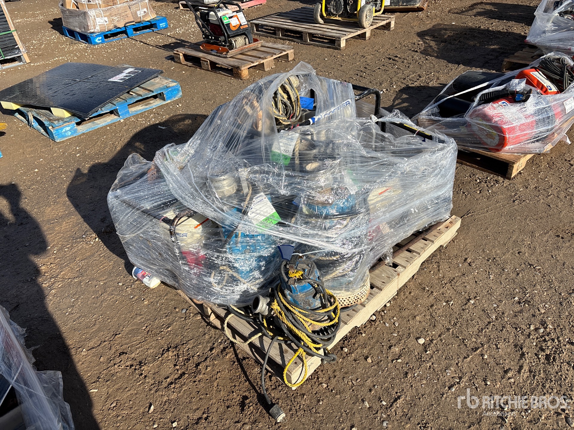 Aspect général with Image, coin arrière droit