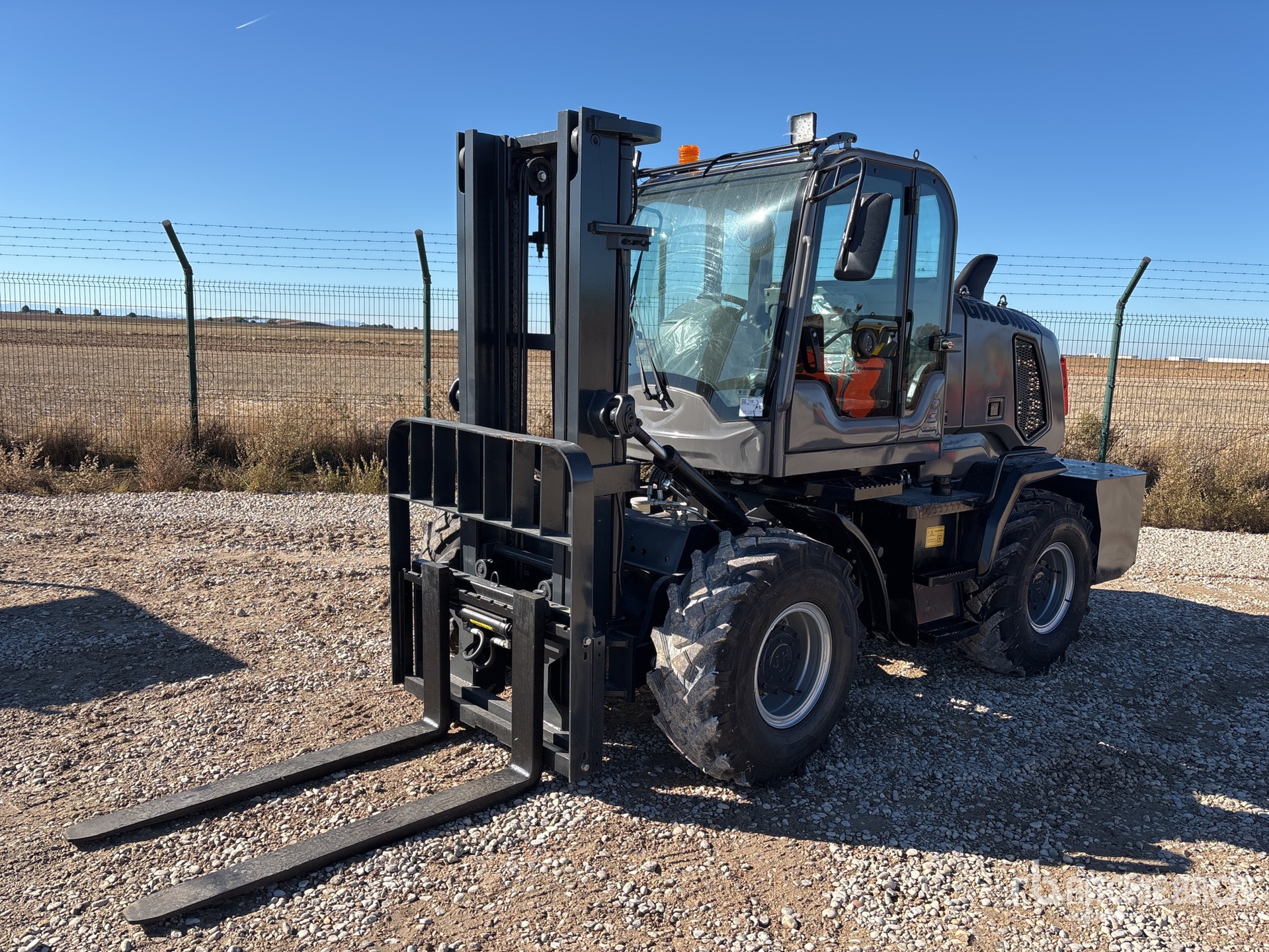 General Appearance with Picture, Left Front Corner